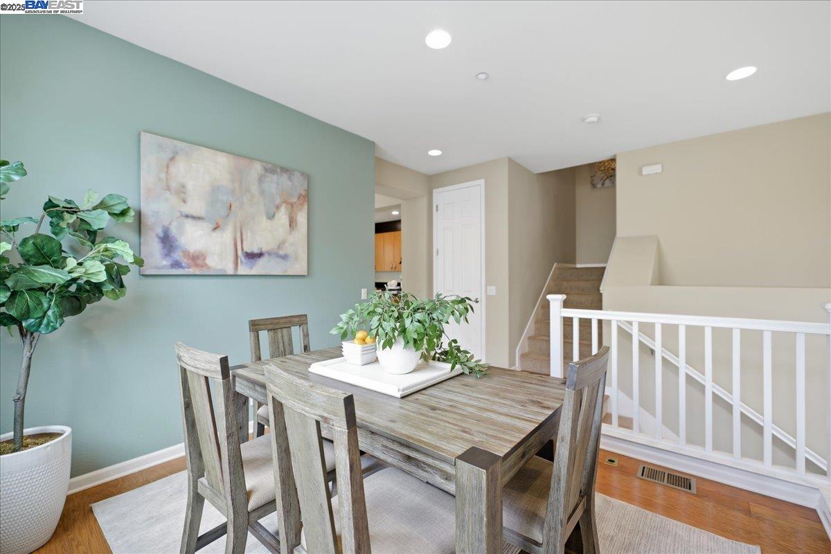 Detail Gallery Image 22 of 58 For 6586 Sierra Ln, Dublin,  CA 94568 - 3 Beds | 2/1 Baths