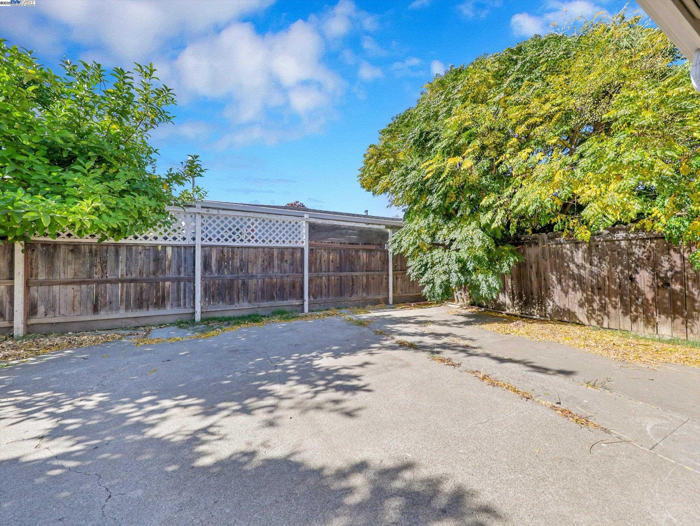 Detail Gallery Image 32 of 33 For 2036 Glenwood Dr, Antioch,  CA 94509 - 3 Beds | 1 Baths