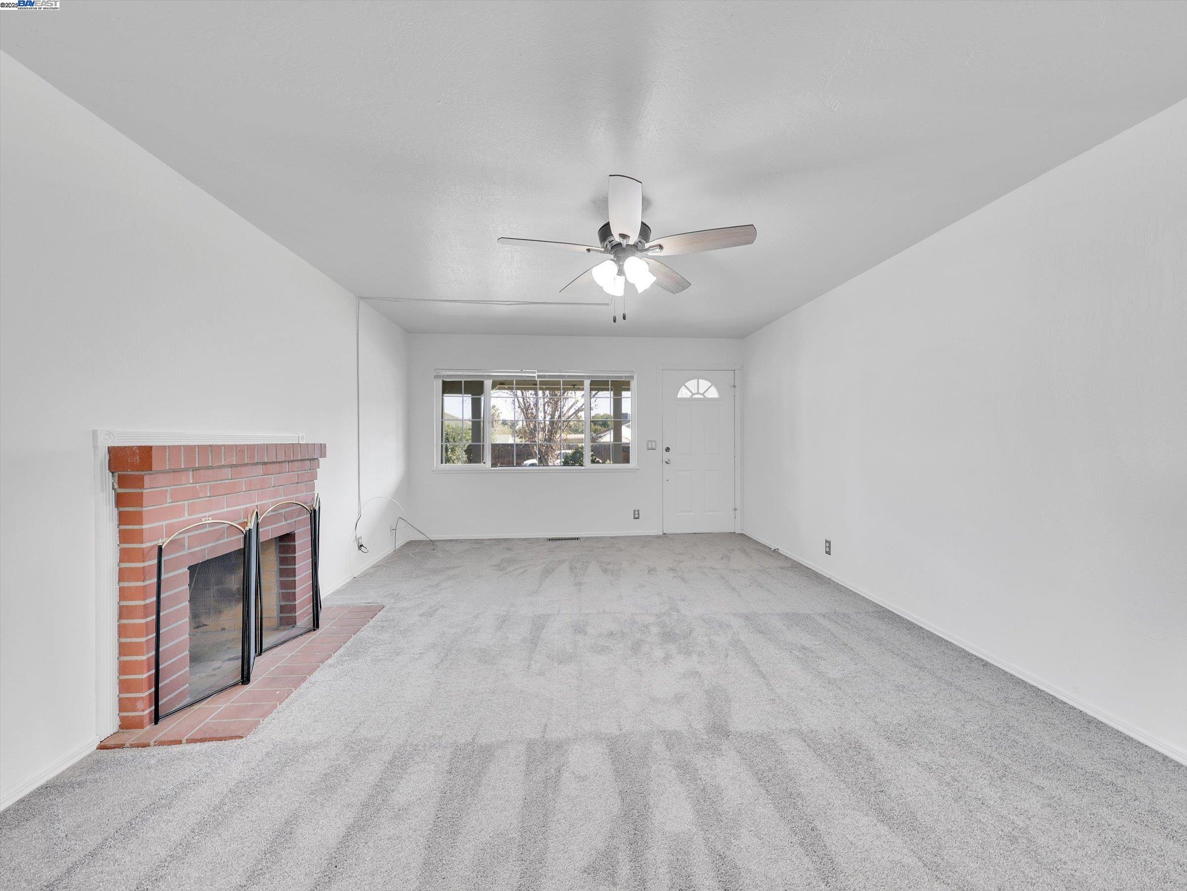 Detail Gallery Image 6 of 33 For 2036 Glenwood Dr, Antioch,  CA 94509 - 3 Beds | 1 Baths