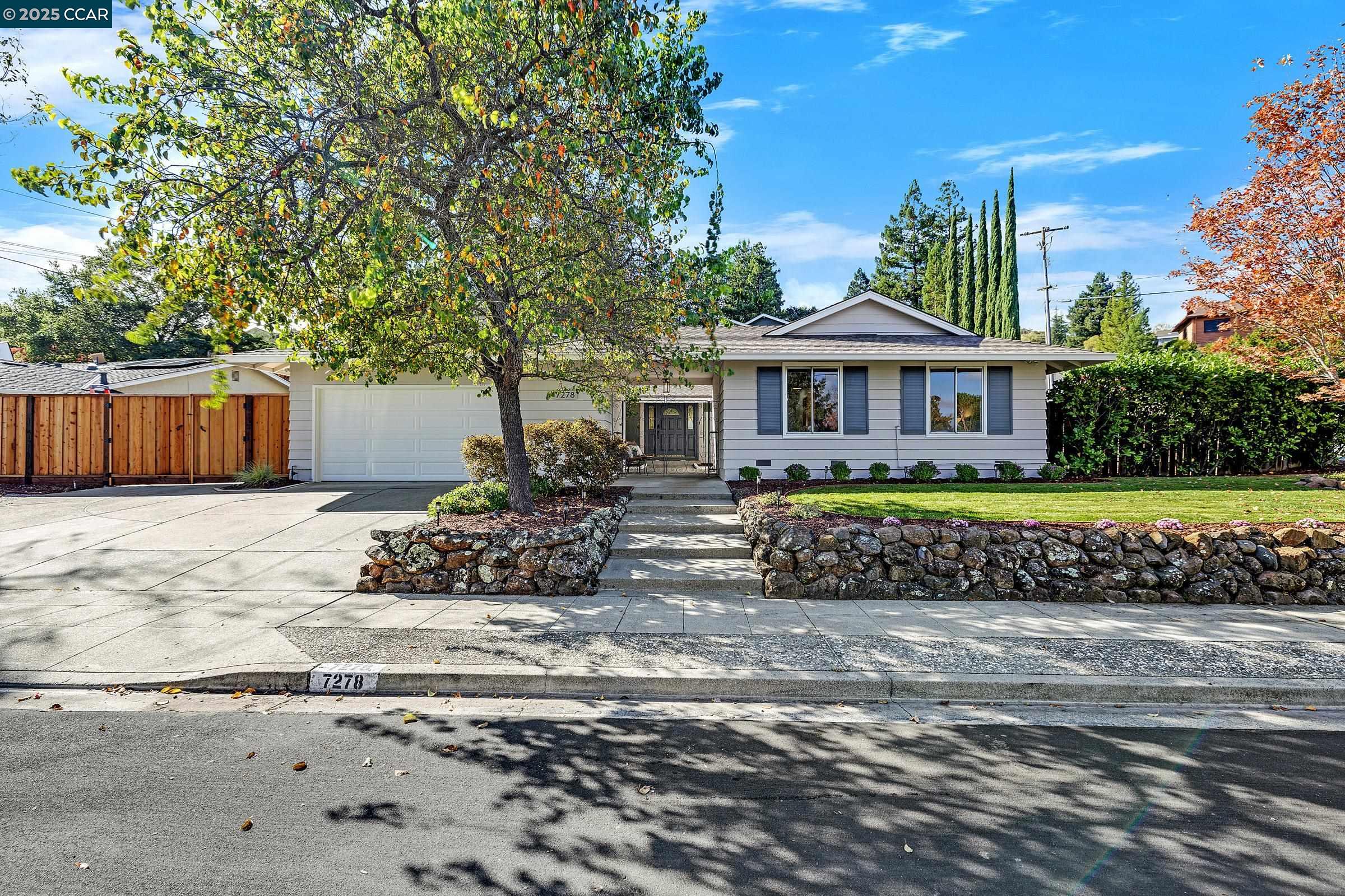 Front Image Thumbnail for CC41117031