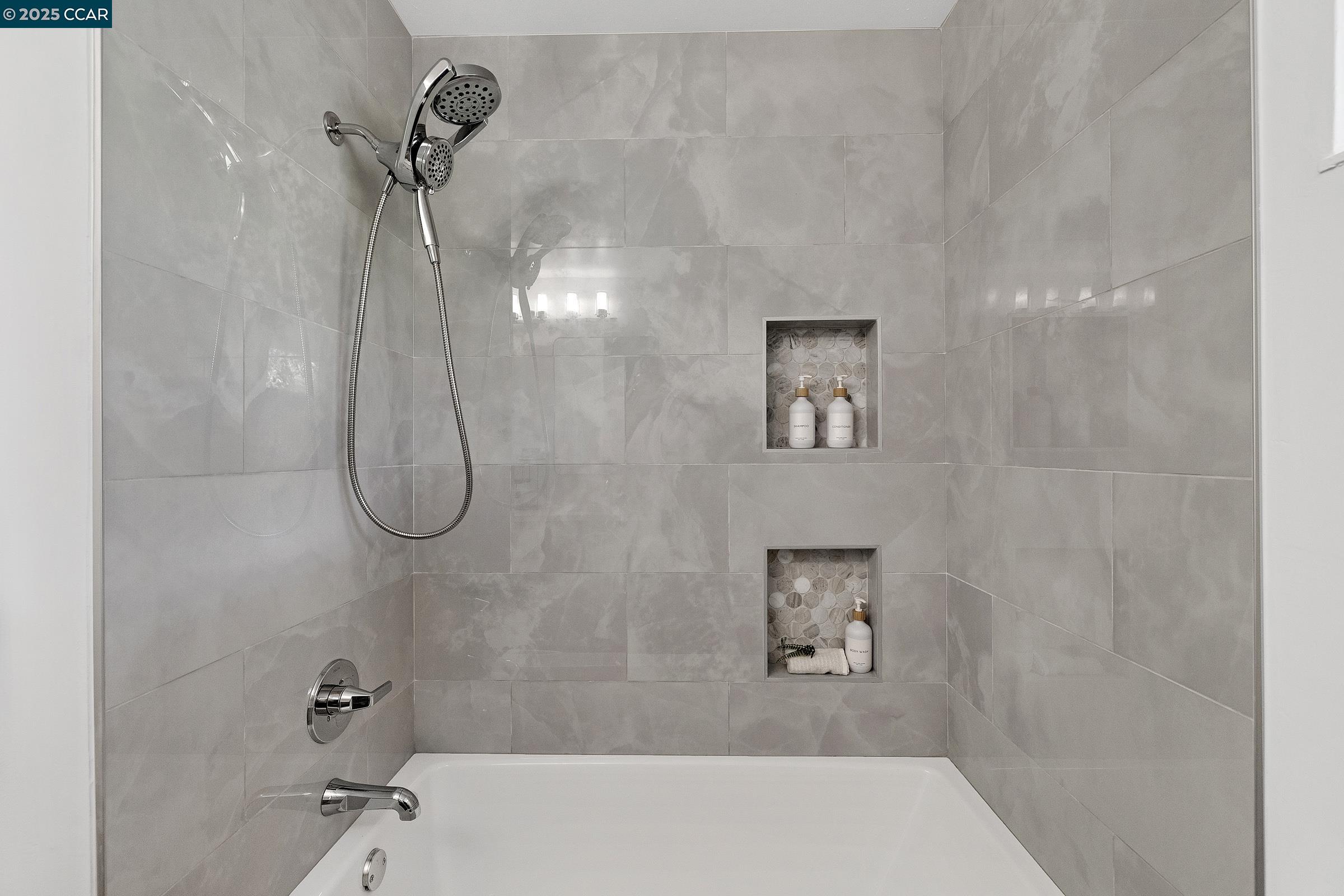 Detail Gallery Image 20 of 29 For 7278 Prow Way, Dublin,  CA 94568 - 4 Beds | 2 Baths