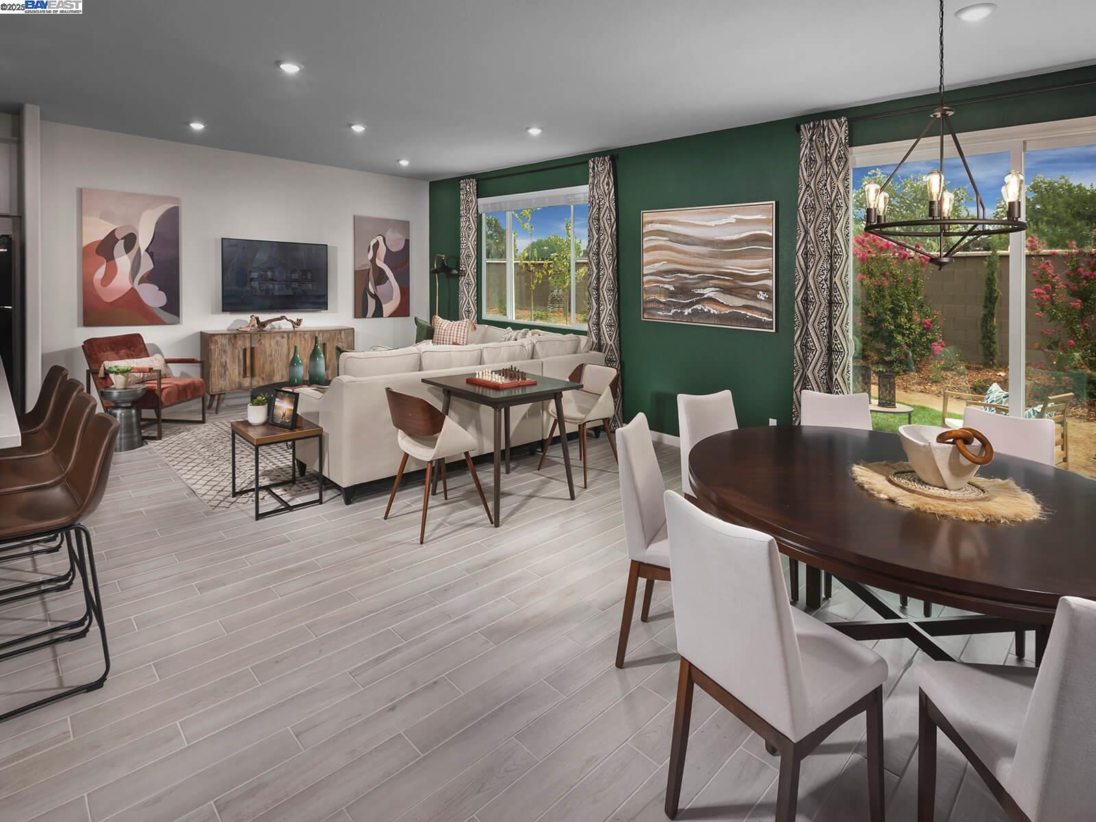 Detail Gallery Image 5 of 15 For 5224 Kestrel Street, Antioch,  CA 94531 - 4 Beds | 2/1 Baths