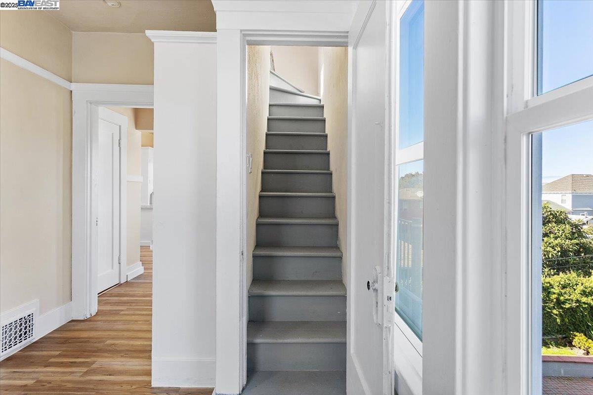 Detail Gallery Image 26 of 47 For 629 Santa Clara Ave., Alameda,  CA 94501 - – Beds | – Baths