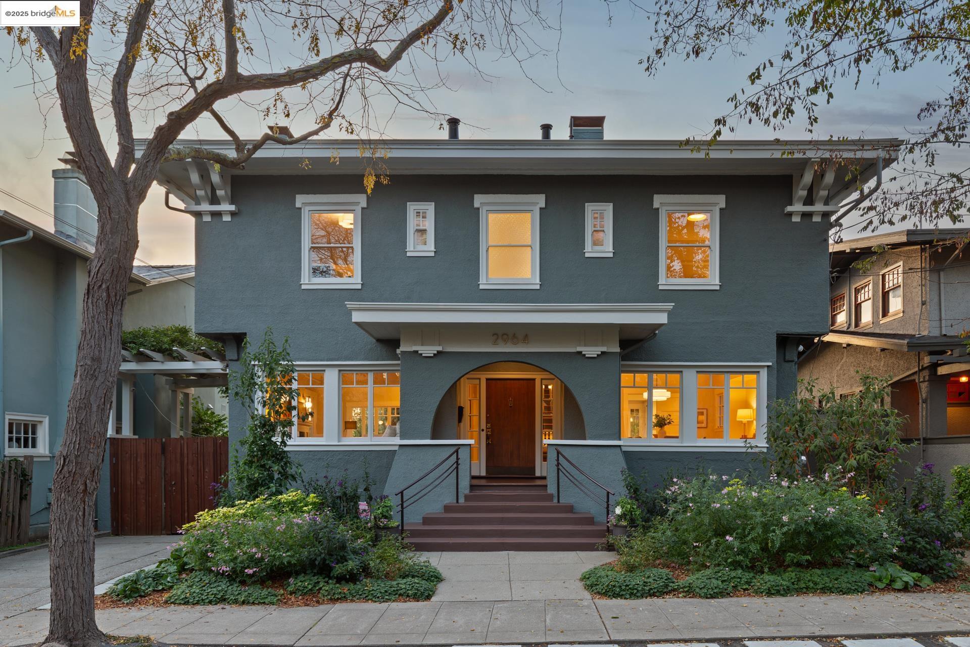 Front Image Thumbnail for EB41117040