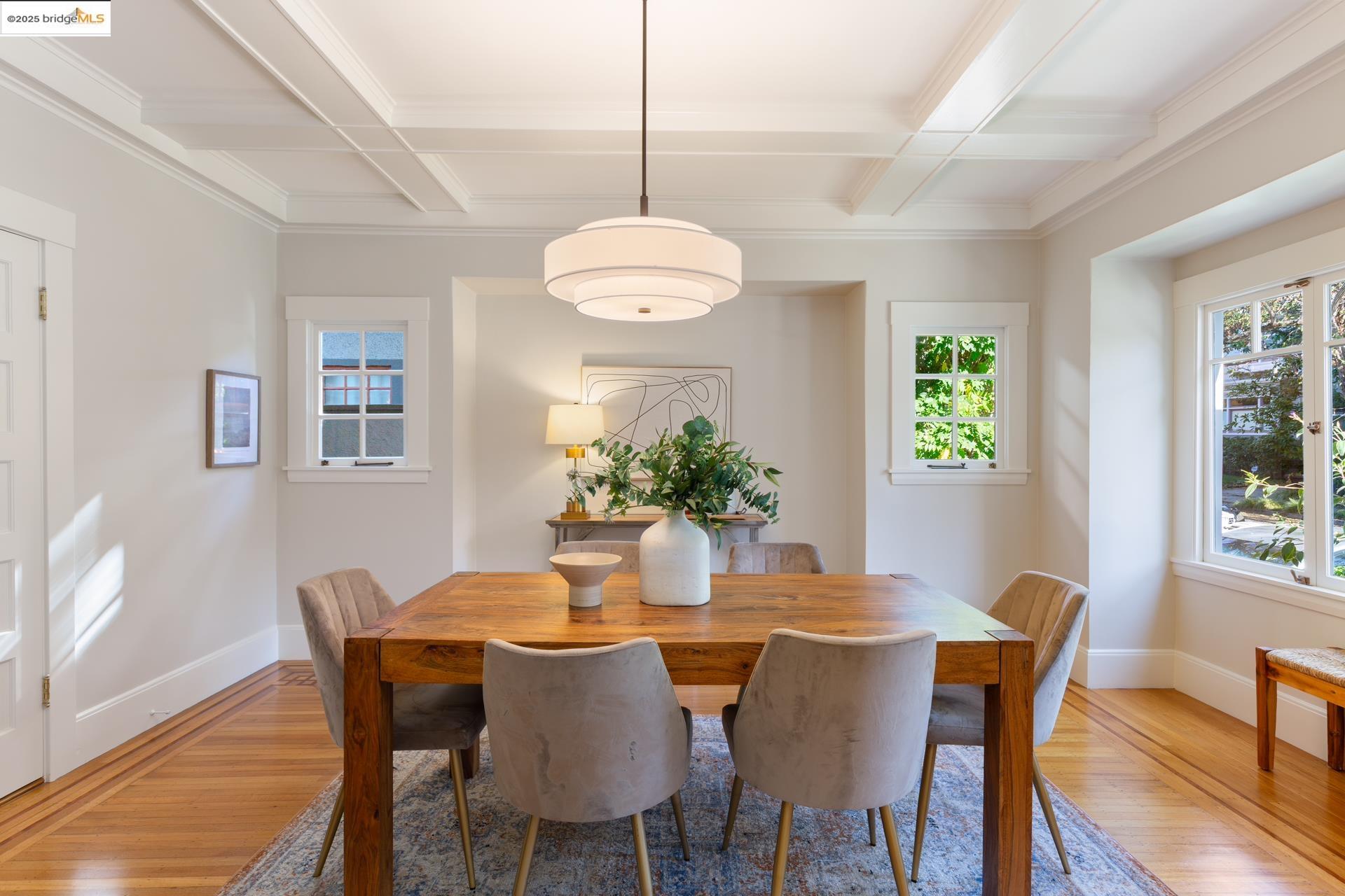 Detail Gallery Image 16 of 57 For 2964 Magnolia St, Berkeley,  CA 94705 - 4 Beds | 3/1 Baths