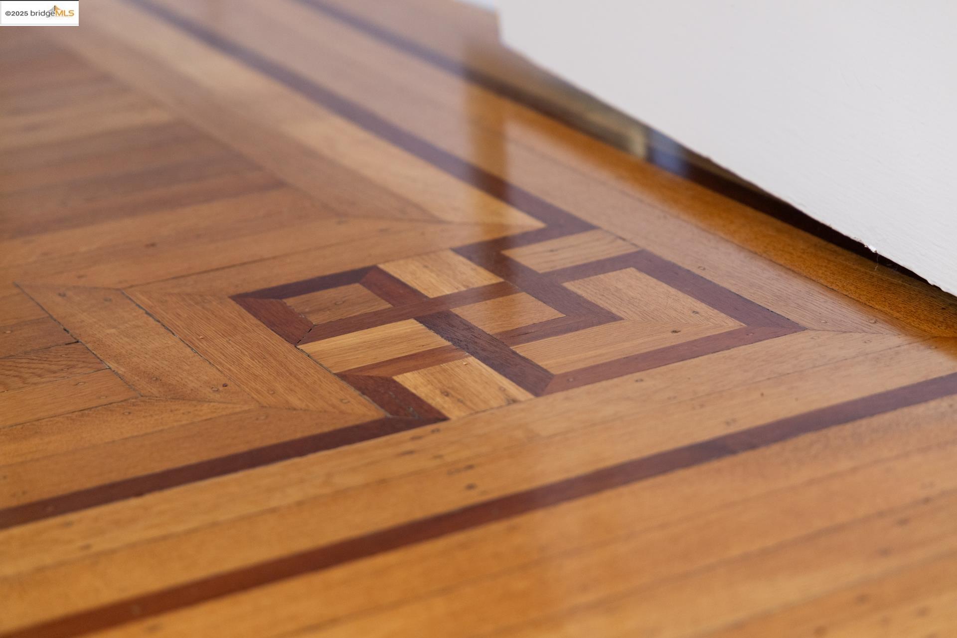 Detail Gallery Image 40 of 57 For 2964 Magnolia St, Berkeley,  CA 94705 - 4 Beds | 3/1 Baths