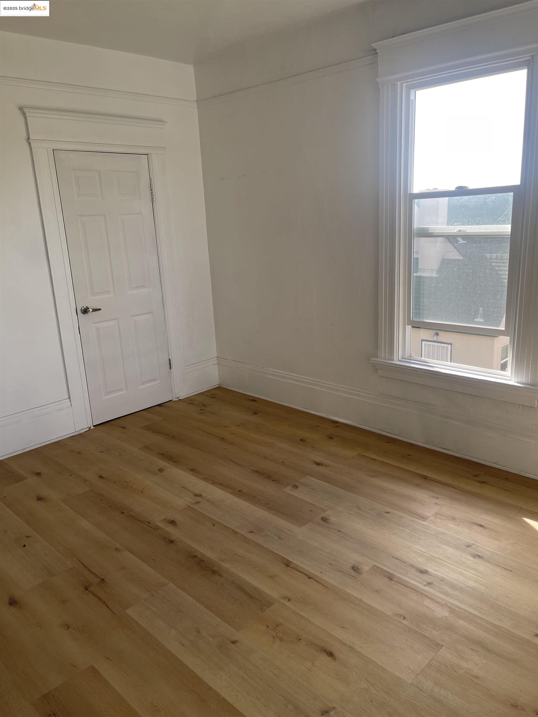 Detail Gallery Image 10 of 20 For 2212 17th Ave, Oakland,  CA 94606 - – Beds | – Baths