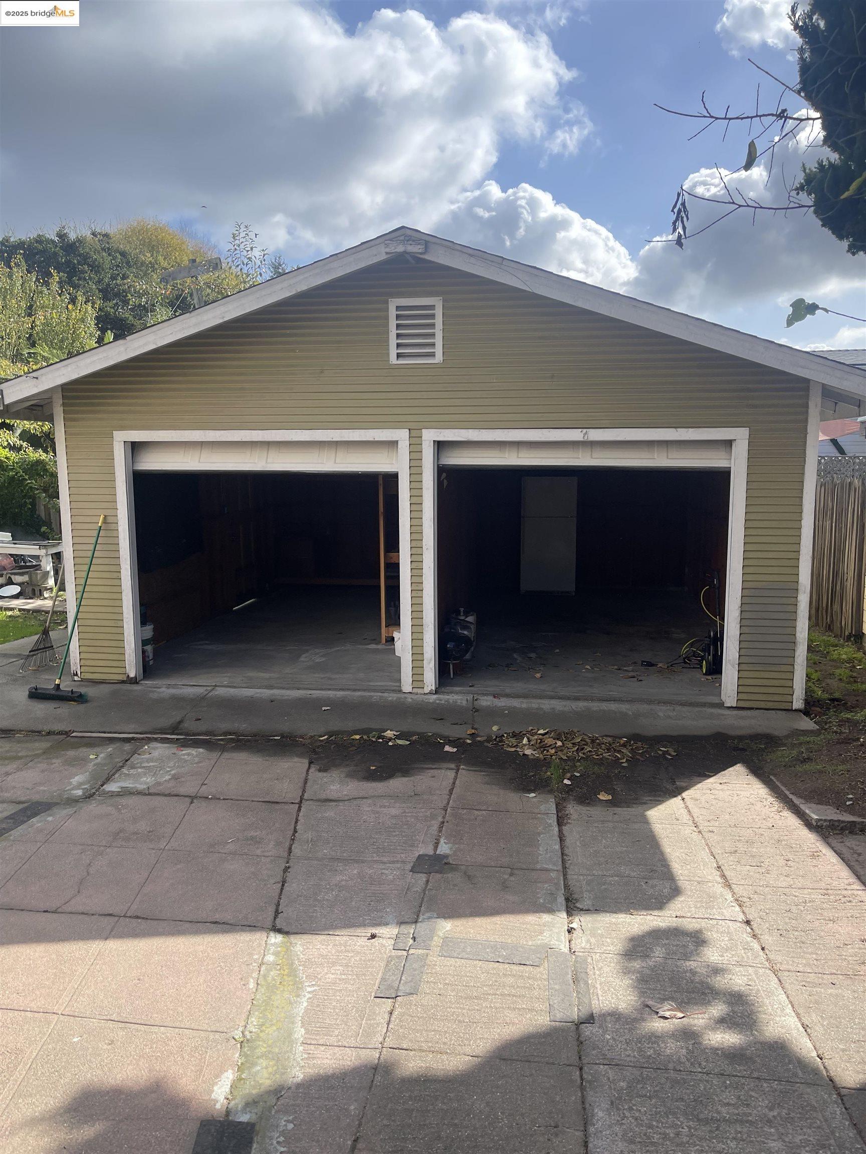 Detail Gallery Image 18 of 20 For 2212 17th Ave, Oakland,  CA 94606 - – Beds | – Baths