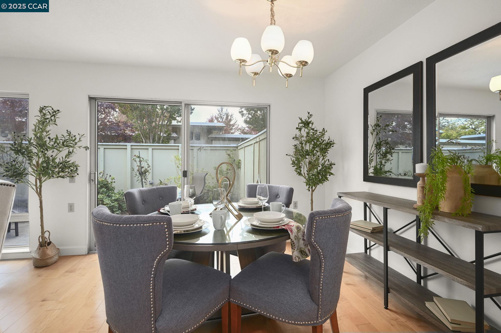 Detail Gallery Image 10 of 40 For 1801 Golden Rain Rd #3,  Walnut Creek,  CA 94595 - 2 Beds | 2 Baths