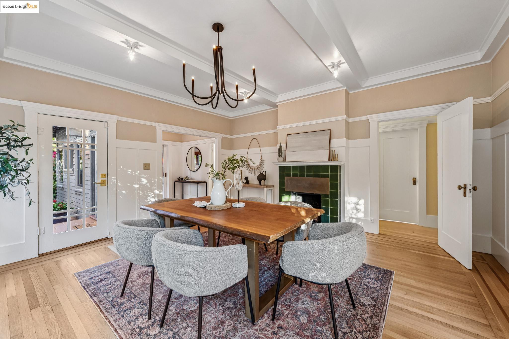 Detail Gallery Image 16 of 60 For 2636 Alcatraz Ave, Berkeley,  CA 94705 - 4 Beds | 3 Baths