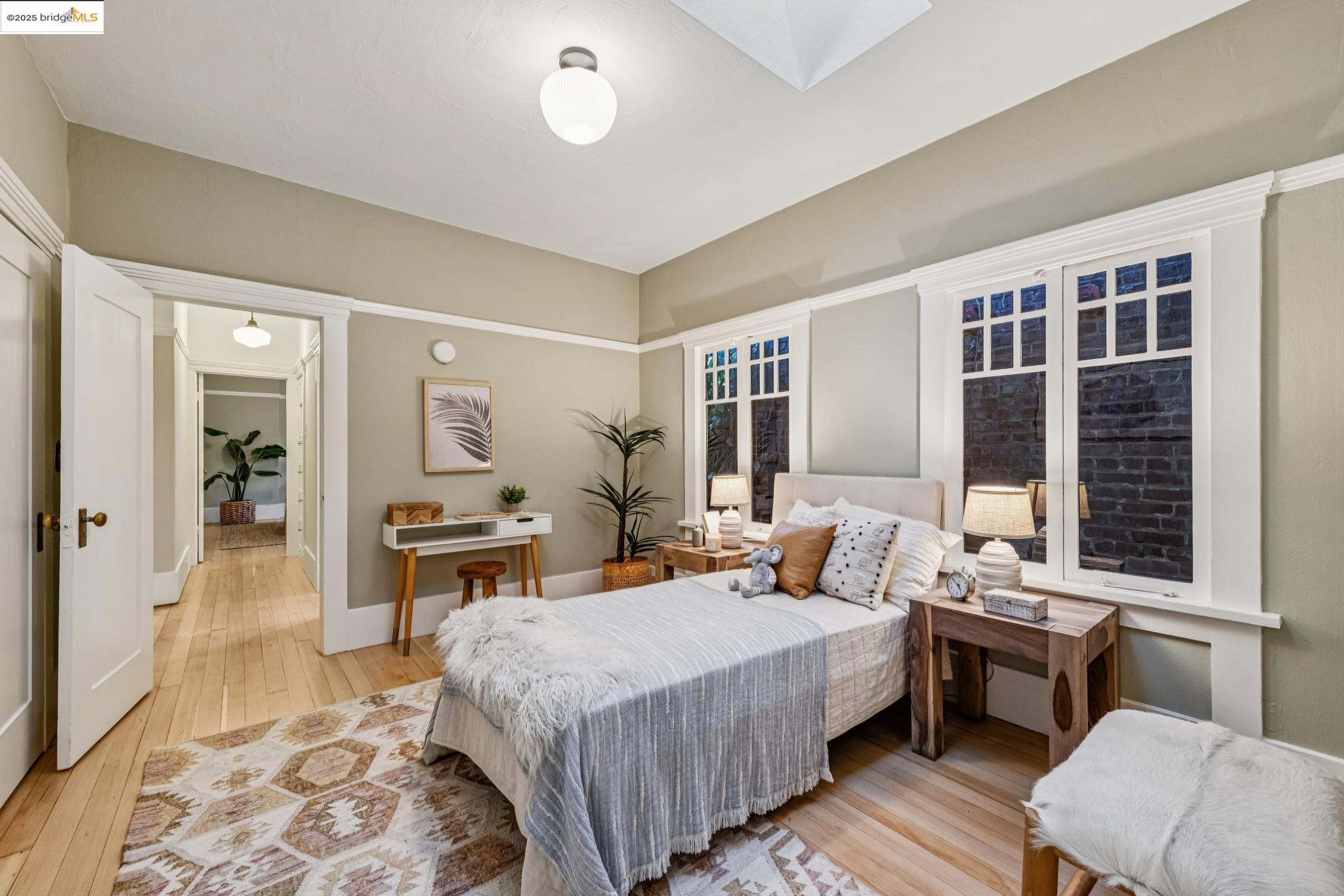 Detail Gallery Image 29 of 60 For 2636 Alcatraz Ave, Berkeley,  CA 94705 - 4 Beds | 3 Baths