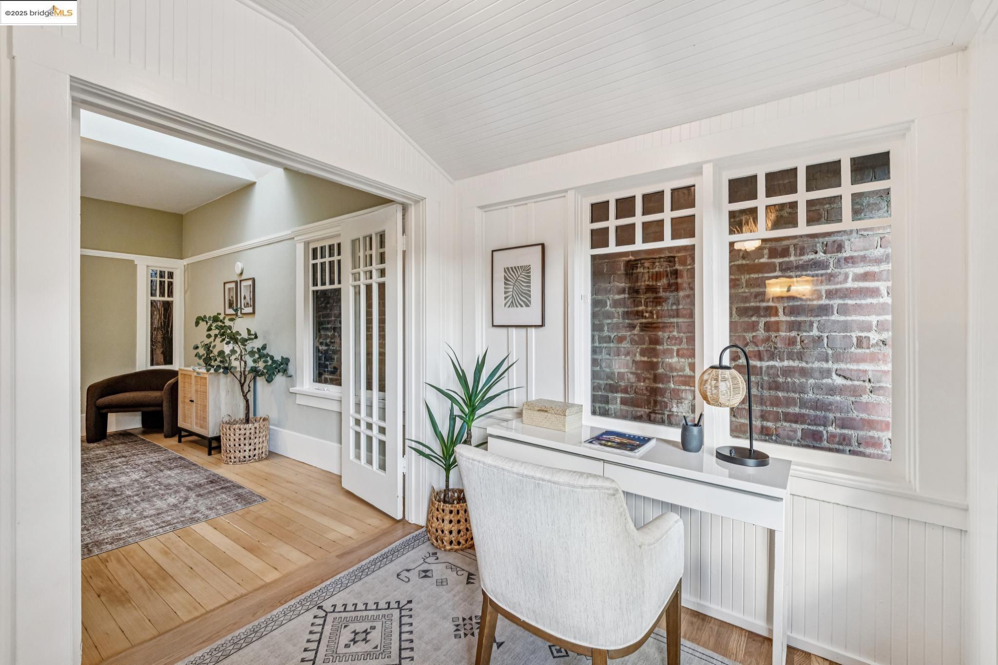 Detail Gallery Image 36 of 60 For 2636 Alcatraz Ave, Berkeley,  CA 94705 - 4 Beds | 3 Baths