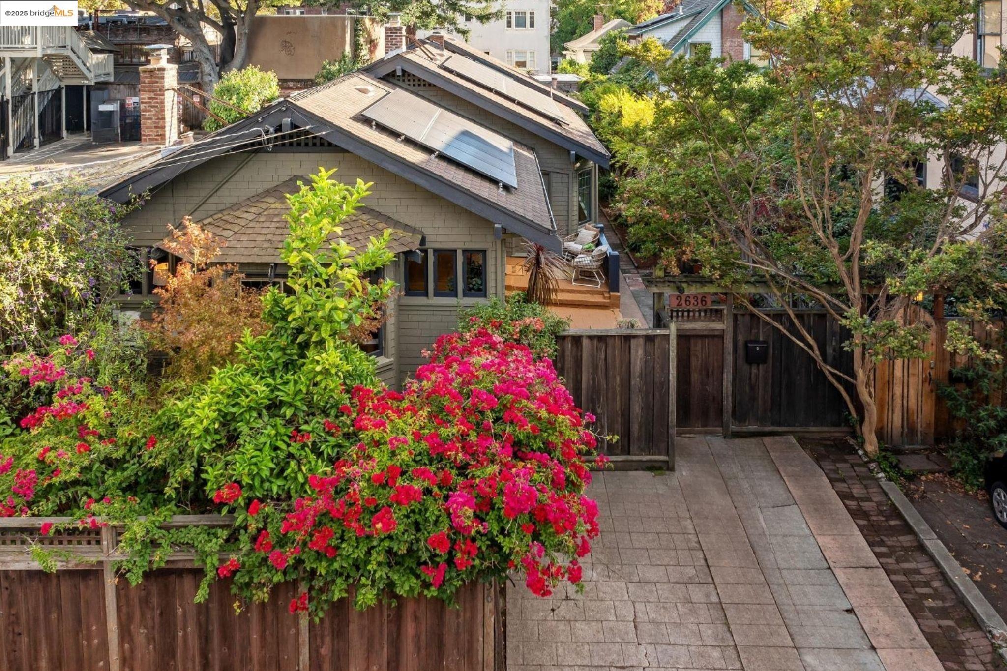 Detail Gallery Image 58 of 60 For 2636 Alcatraz Ave, Berkeley,  CA 94705 - 4 Beds | 3 Baths