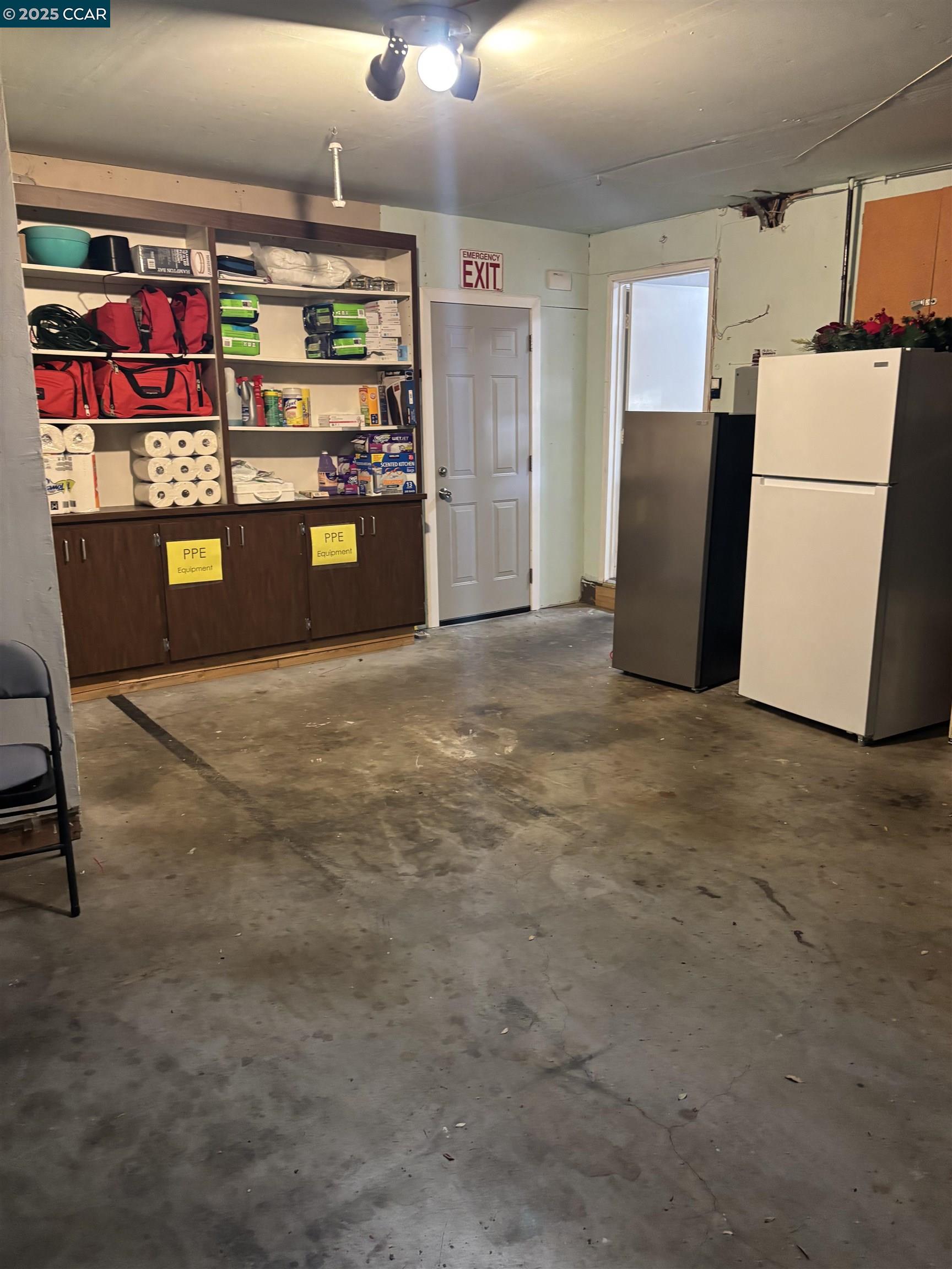 Detail Gallery Image 16 of 20 For 965 Parkside Drive, El Sobrante,  CA 94603 - 3 Beds | 2/1 Baths