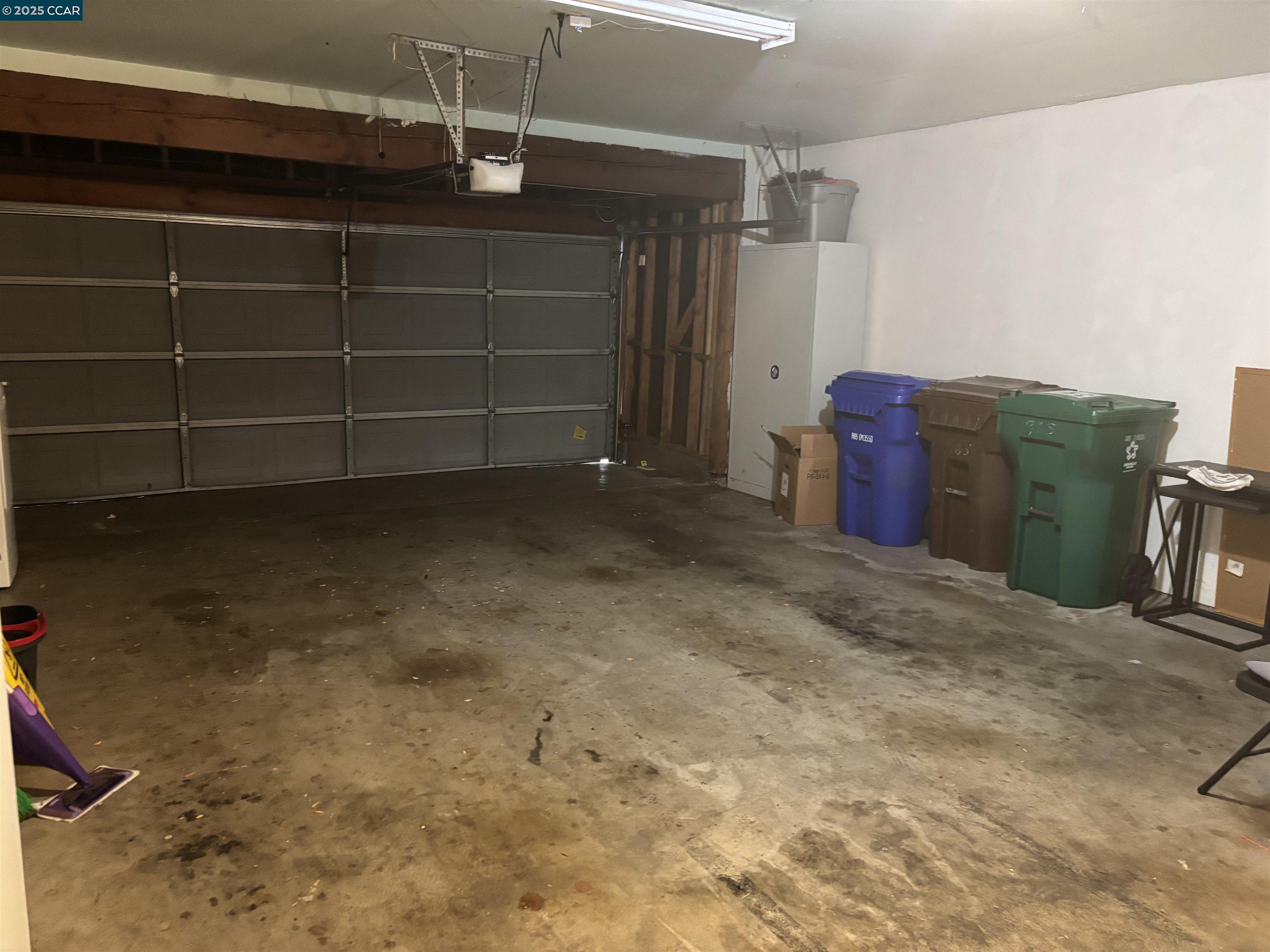 Detail Gallery Image 17 of 20 For 965 Parkside Drive, El Sobrante,  CA 94603 - 3 Beds | 2/1 Baths