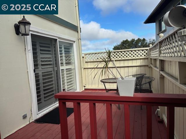 Detail Gallery Image 4 of 20 For 965 Parkside Drive, El Sobrante,  CA 94603 - 3 Beds | 2/1 Baths