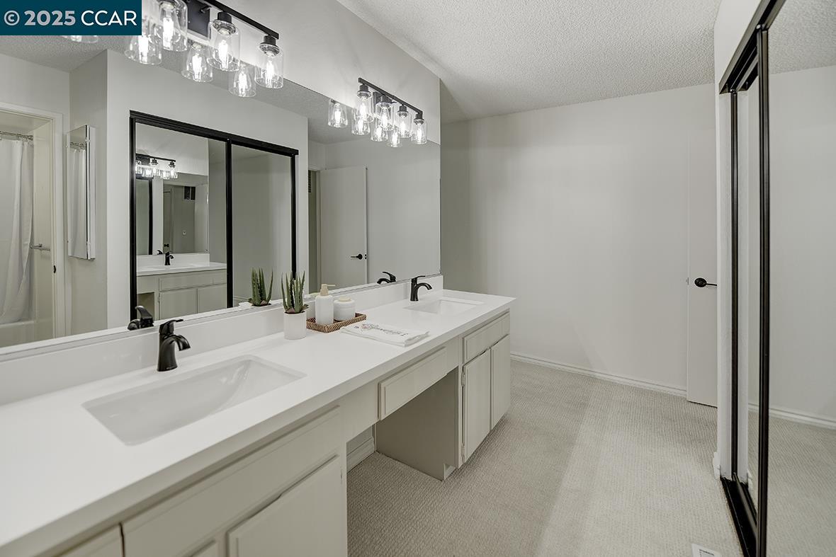 Photo #31: 41117053 Listing: Photo #31