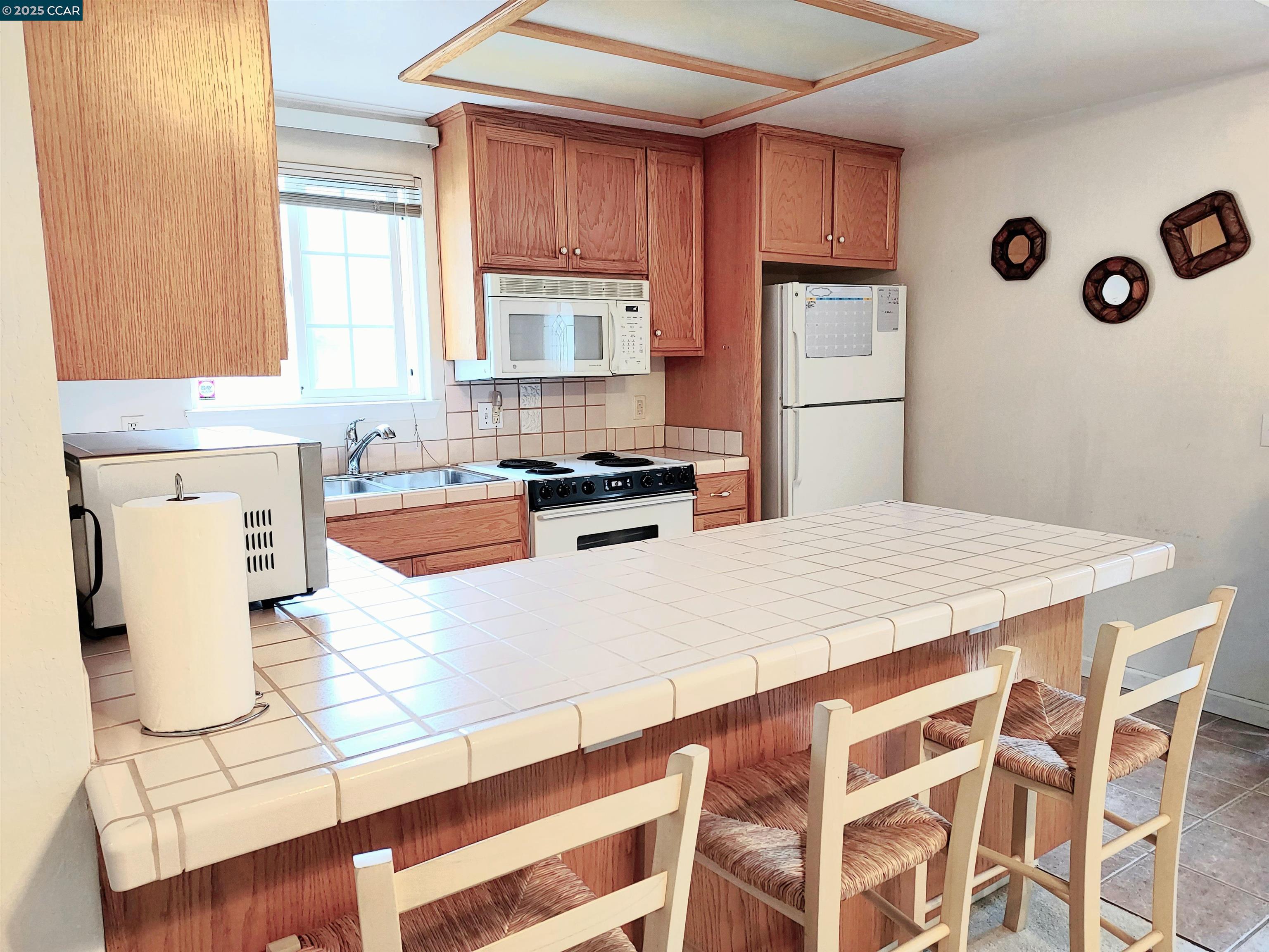 Detail Gallery Image 38 of 56 For 4900 John Muir Rd, Martinez,  CA 94553 - 3 Beds | 3 Baths