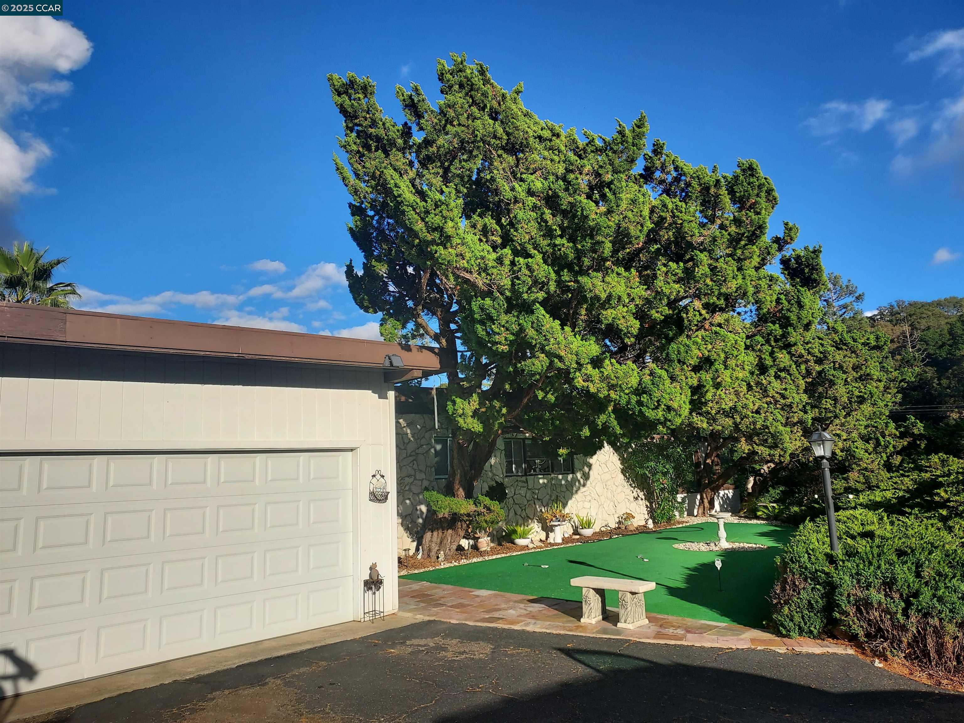 Detail Gallery Image 8 of 56 For 4900 John Muir Rd, Martinez,  CA 94553 - 3 Beds | 3 Baths