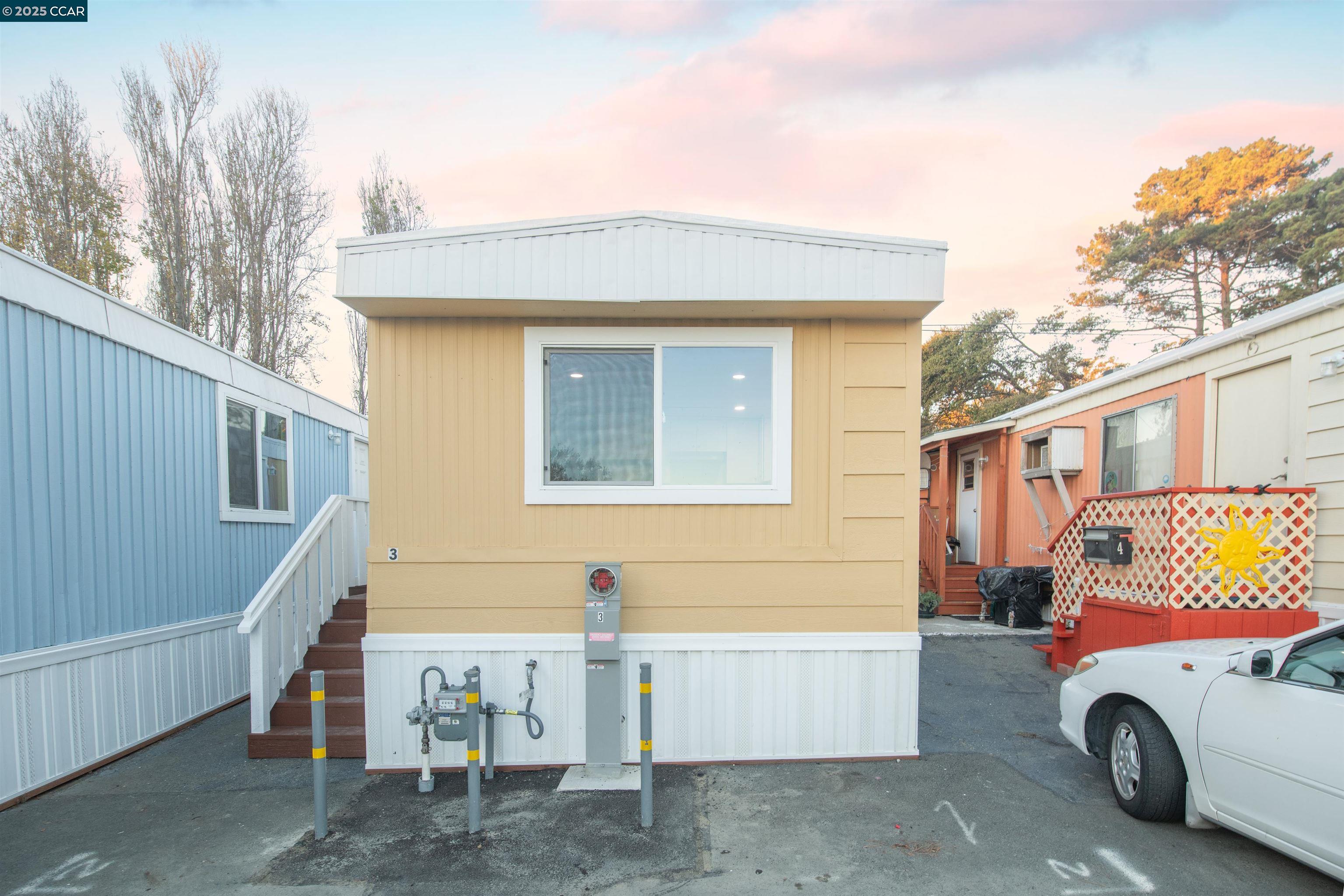 Detail Gallery Image 2 of 33 For 2990 San Pablo Dam Rd #3,  San Pablo,  CA 94806 - 1 Beds | 1 Baths