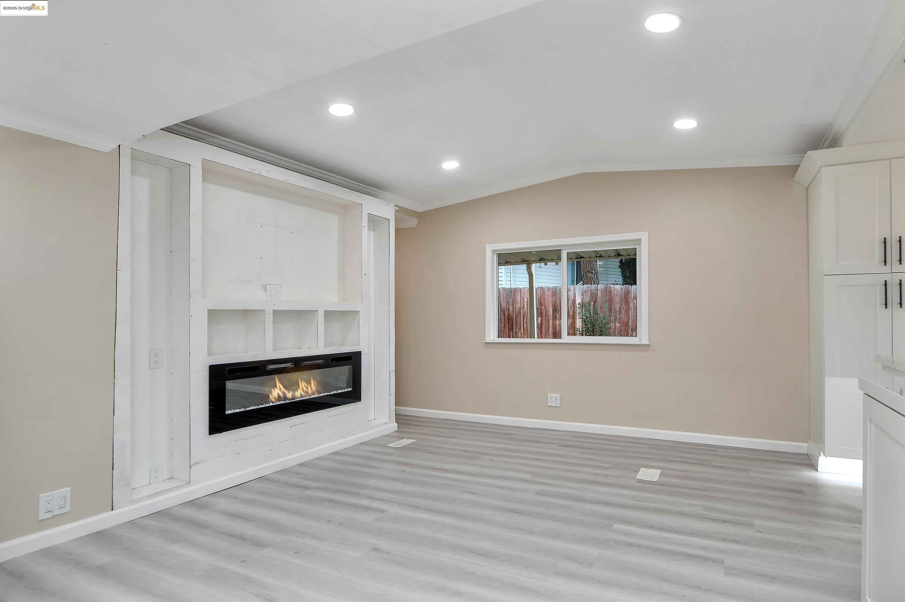 Detail Gallery Image 8 of 30 For 621 Bounty, Bay Point,  CA 94565 - 2 Beds | 1 Baths