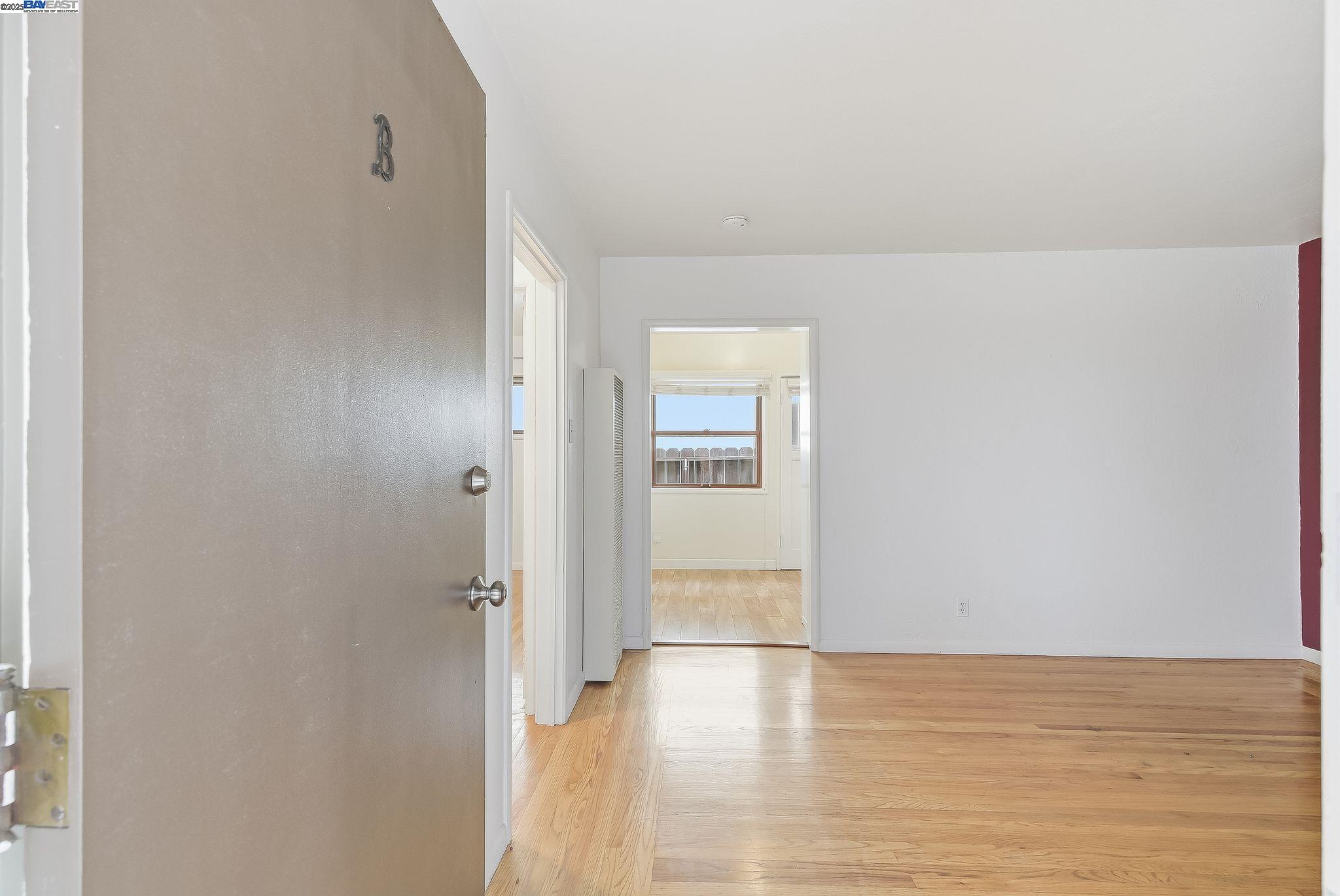 Detail Gallery Image 15 of 29 For 2133 Clinton Ave, Alameda,  CA 94501 - – Beds | – Baths