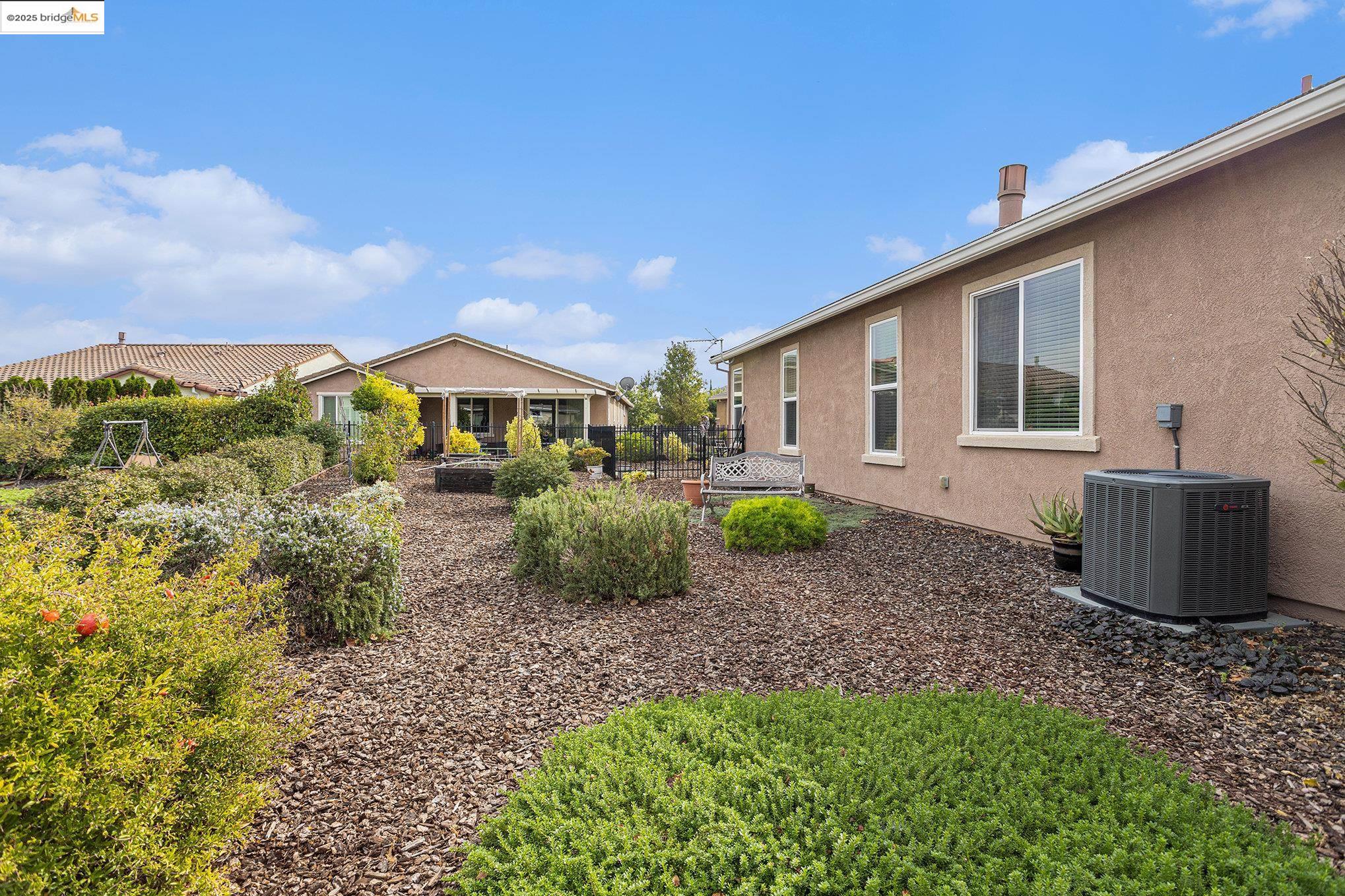 Detail Gallery Image 25 of 39 For 299 Marks Rd, Rio Vista,  CA 94571 - 2 Beds | 2 Baths