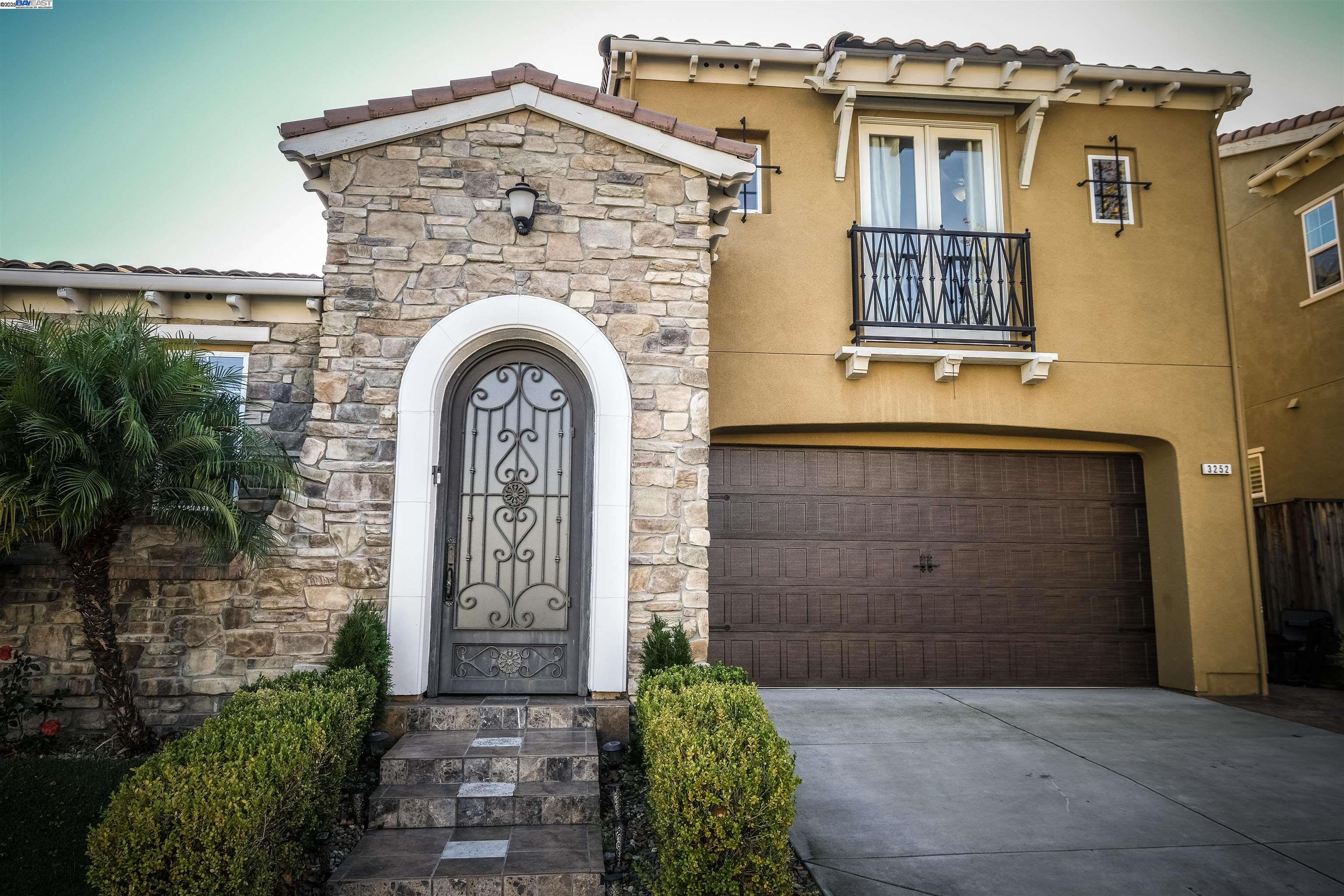 Detail Gallery Image 2 of 58 For 3252 Carpenter Way, San Ramon,  CA 94582 - 4 Beds | 3/1 Baths