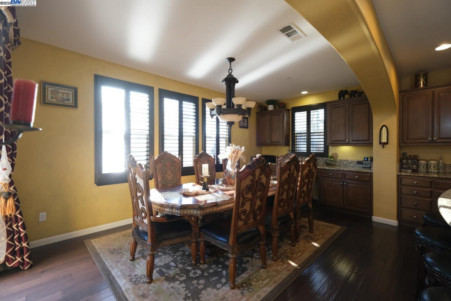 Detail Gallery Image 14 of 58 For 3252 Carpenter Way, San Ramon,  CA 94582 - 4 Beds | 3/1 Baths