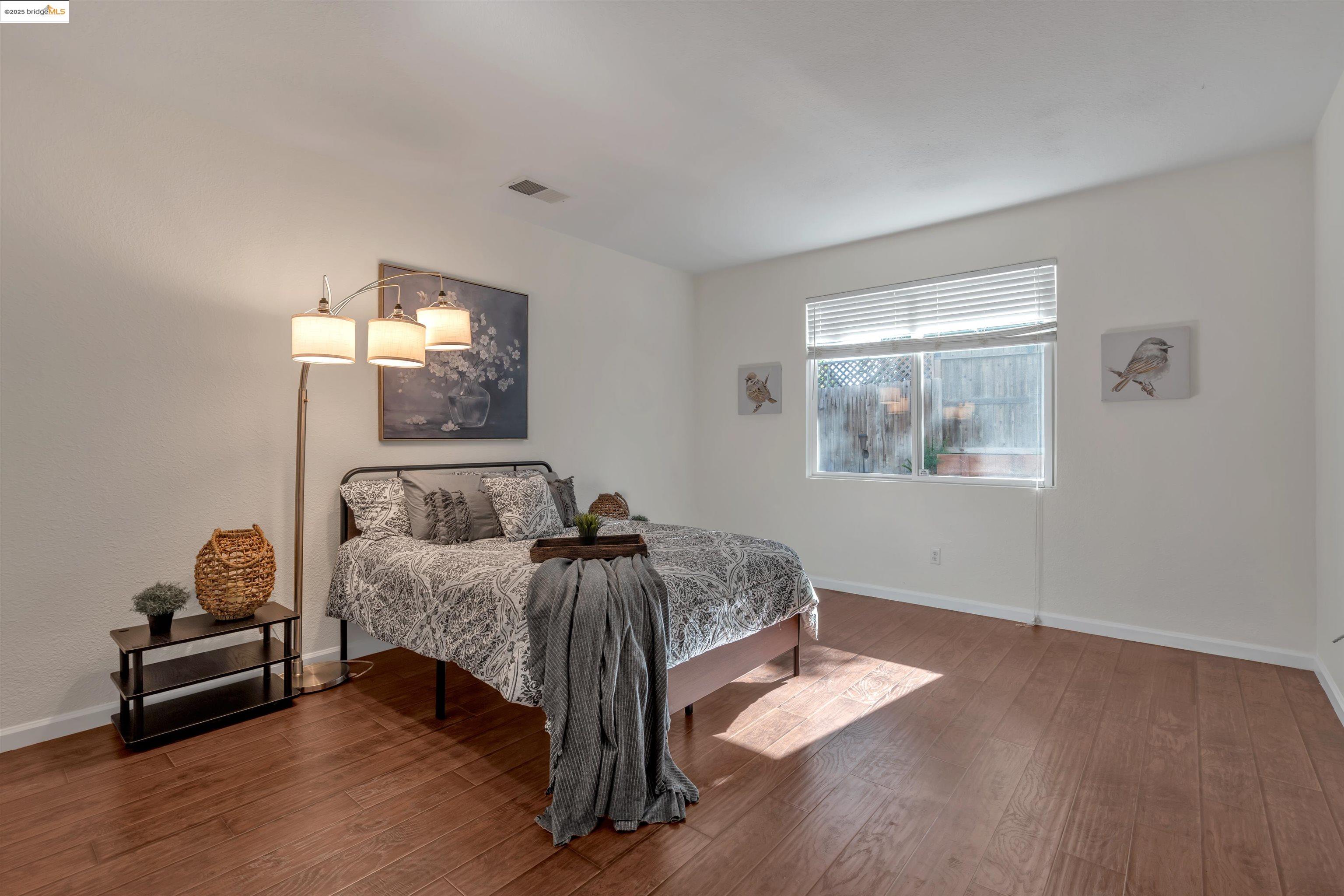 Detail Gallery Image 16 of 42 For 166 Rangewood Dr, Pittsburg,  CA 94565 - 6 Beds | 5 Baths