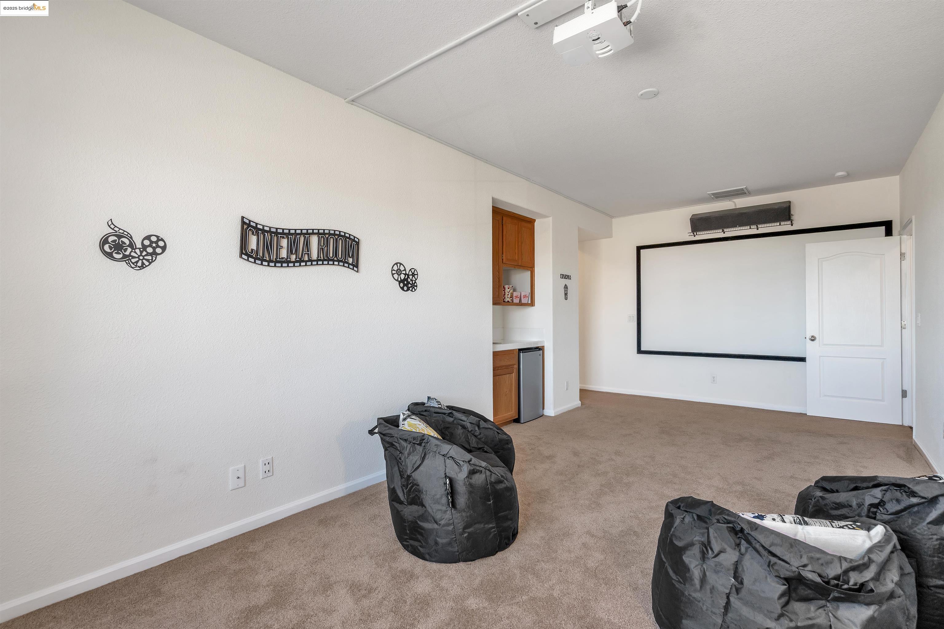 Detail Gallery Image 32 of 42 For 166 Rangewood Dr, Pittsburg,  CA 94565 - 6 Beds | 5 Baths