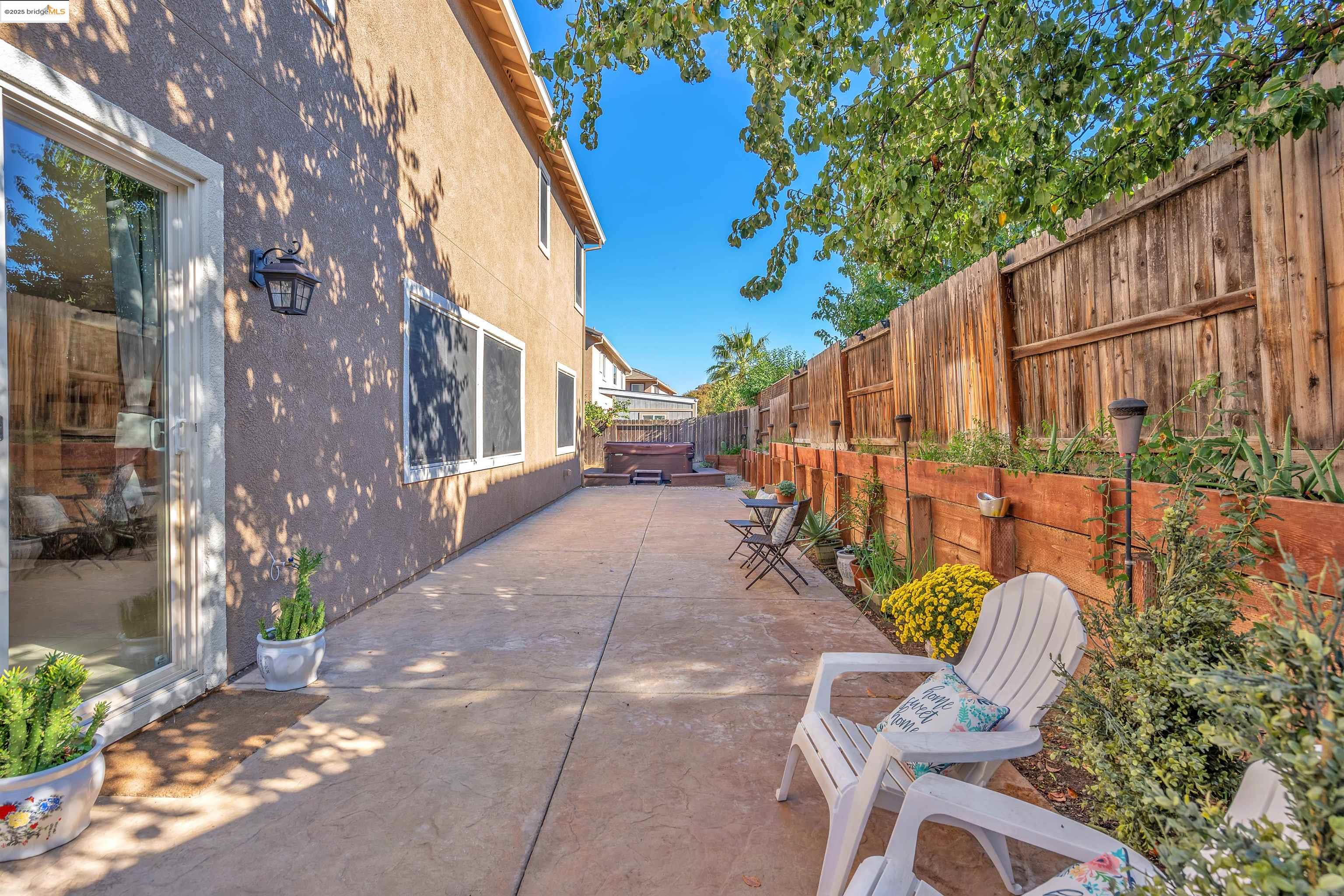 Detail Gallery Image 35 of 42 For 166 Rangewood Dr, Pittsburg,  CA 94565 - 6 Beds | 5 Baths