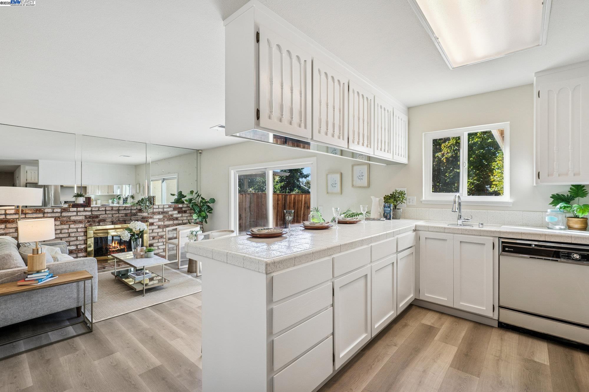 Detail Gallery Image 11 of 41 For 4165 Lo Bue Way, San Jose,  CA 95111 - 4 Beds | 2 Baths