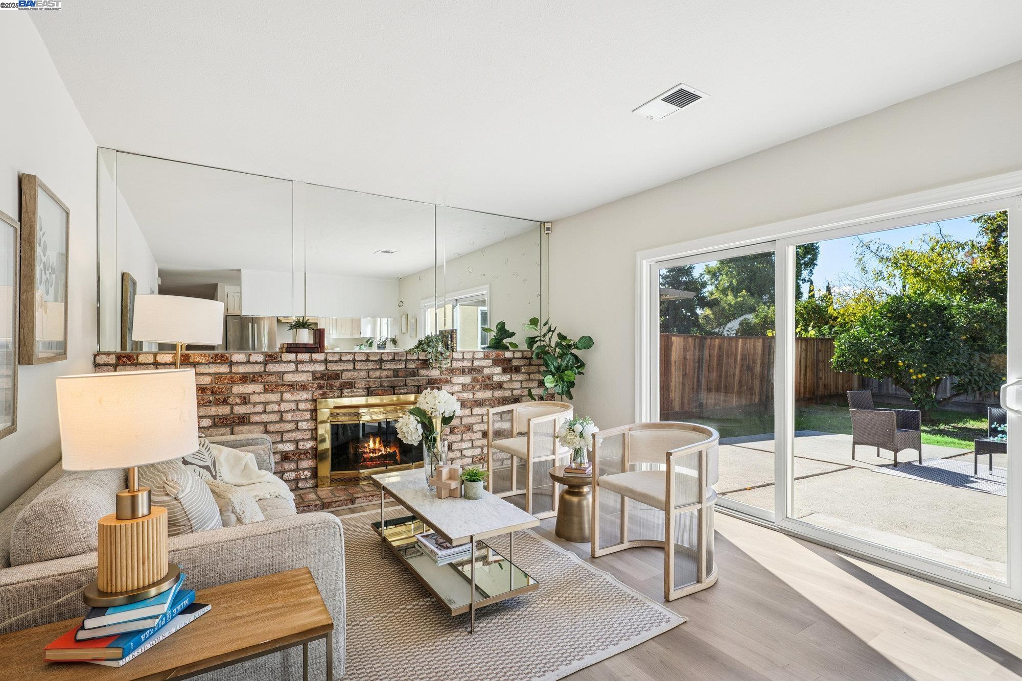 Detail Gallery Image 12 of 41 For 4165 Lo Bue Way, San Jose,  CA 95111 - 4 Beds | 2 Baths