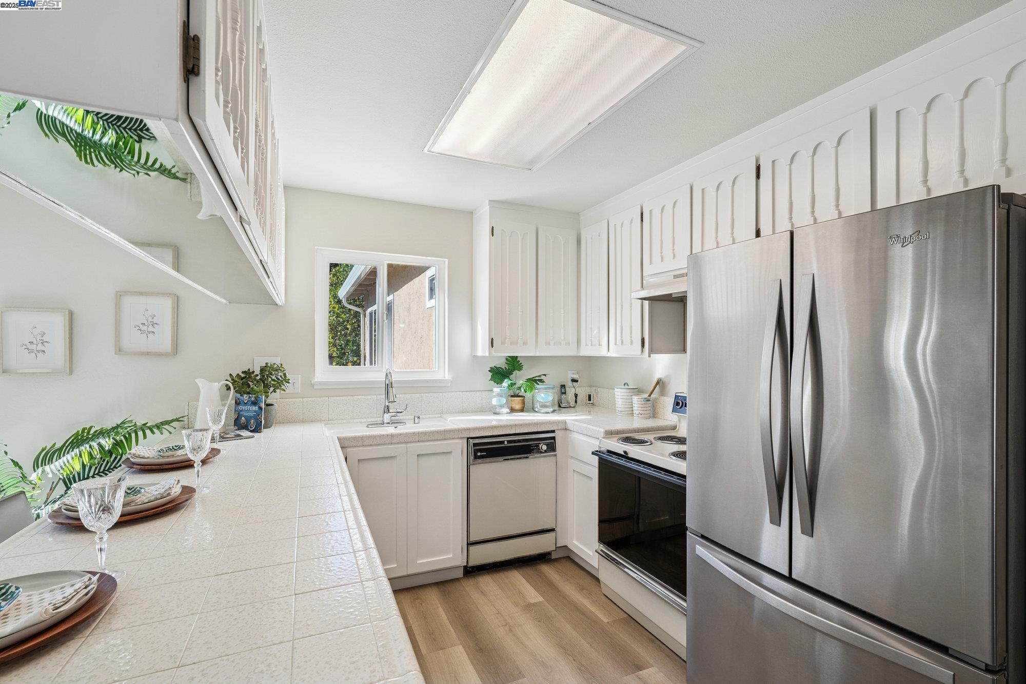 Detail Gallery Image 10 of 41 For 4165 Lo Bue Way, San Jose,  CA 95111 - 4 Beds | 2 Baths