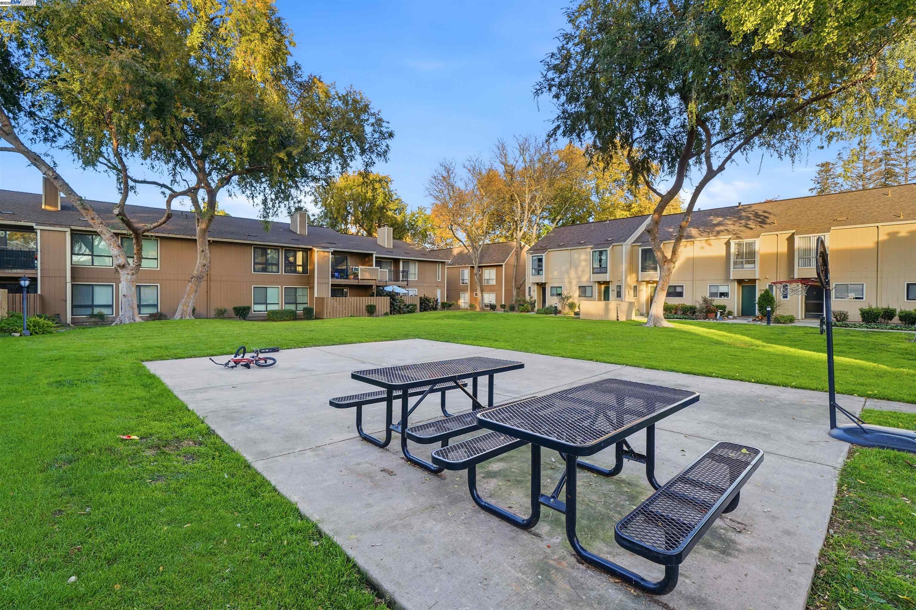 Detail Gallery Image 32 of 35 For 8985 Alcosta Blvd #162,  San Ramon,  CA 94583 - 2 Beds | 2/1 Baths