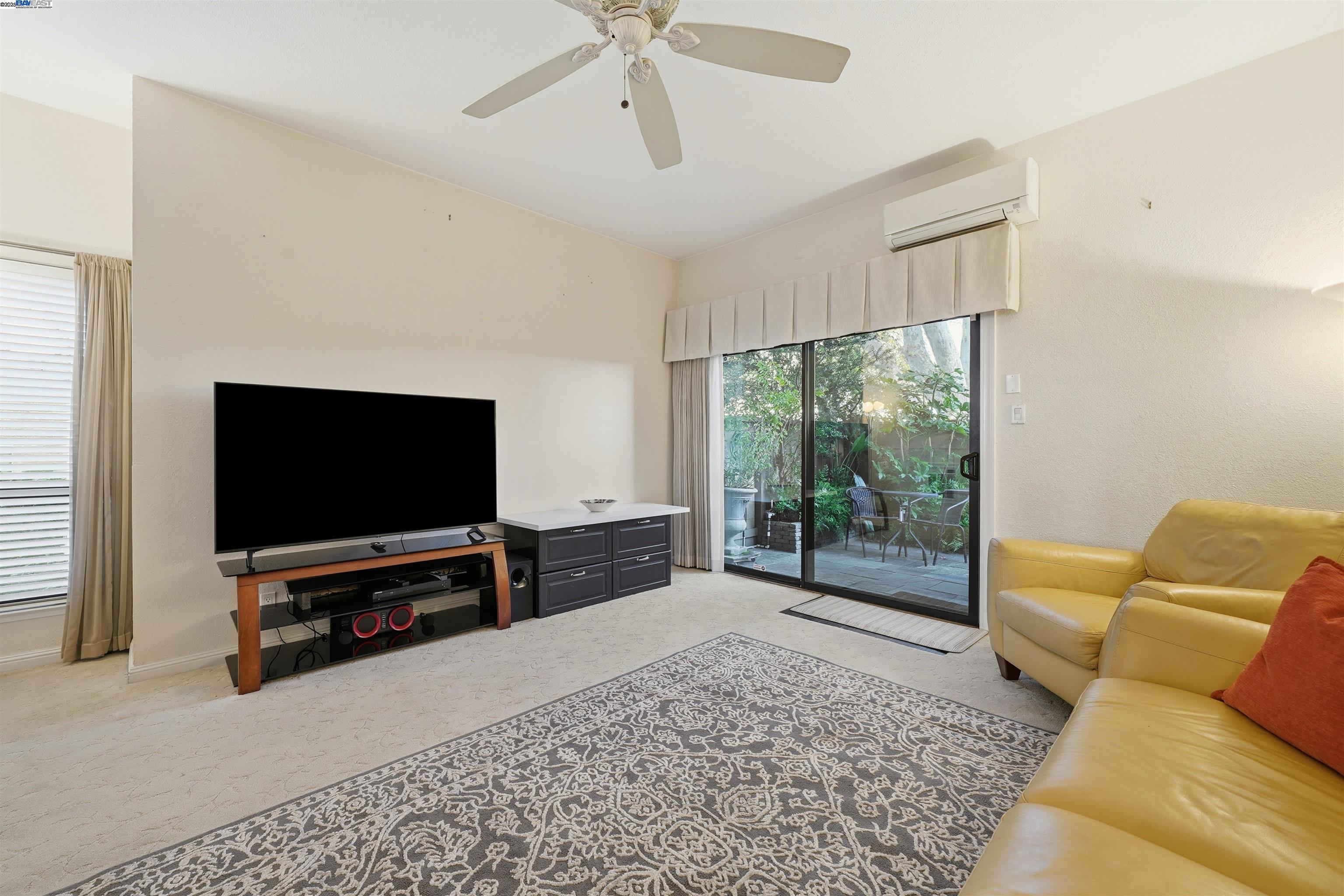 Detail Gallery Image 5 of 35 For 8985 Alcosta Blvd #162,  San Ramon,  CA 94583 - 2 Beds | 2/1 Baths