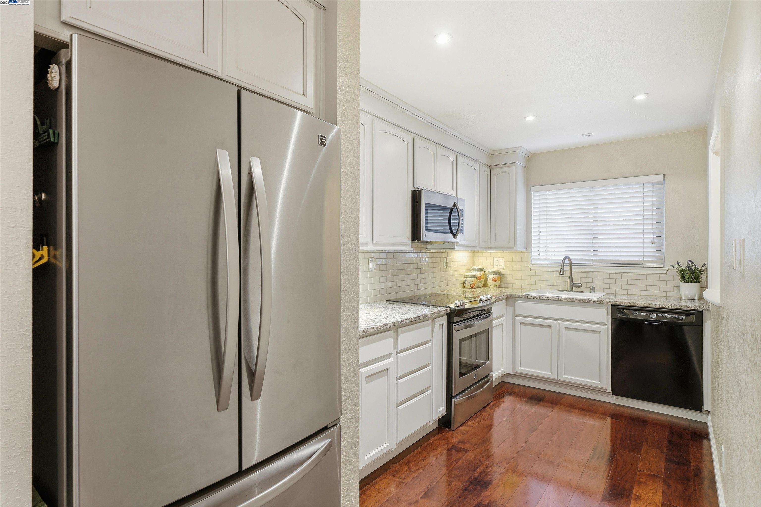 Detail Gallery Image 8 of 35 For 8985 Alcosta Blvd #162,  San Ramon,  CA 94583 - 2 Beds | 2/1 Baths