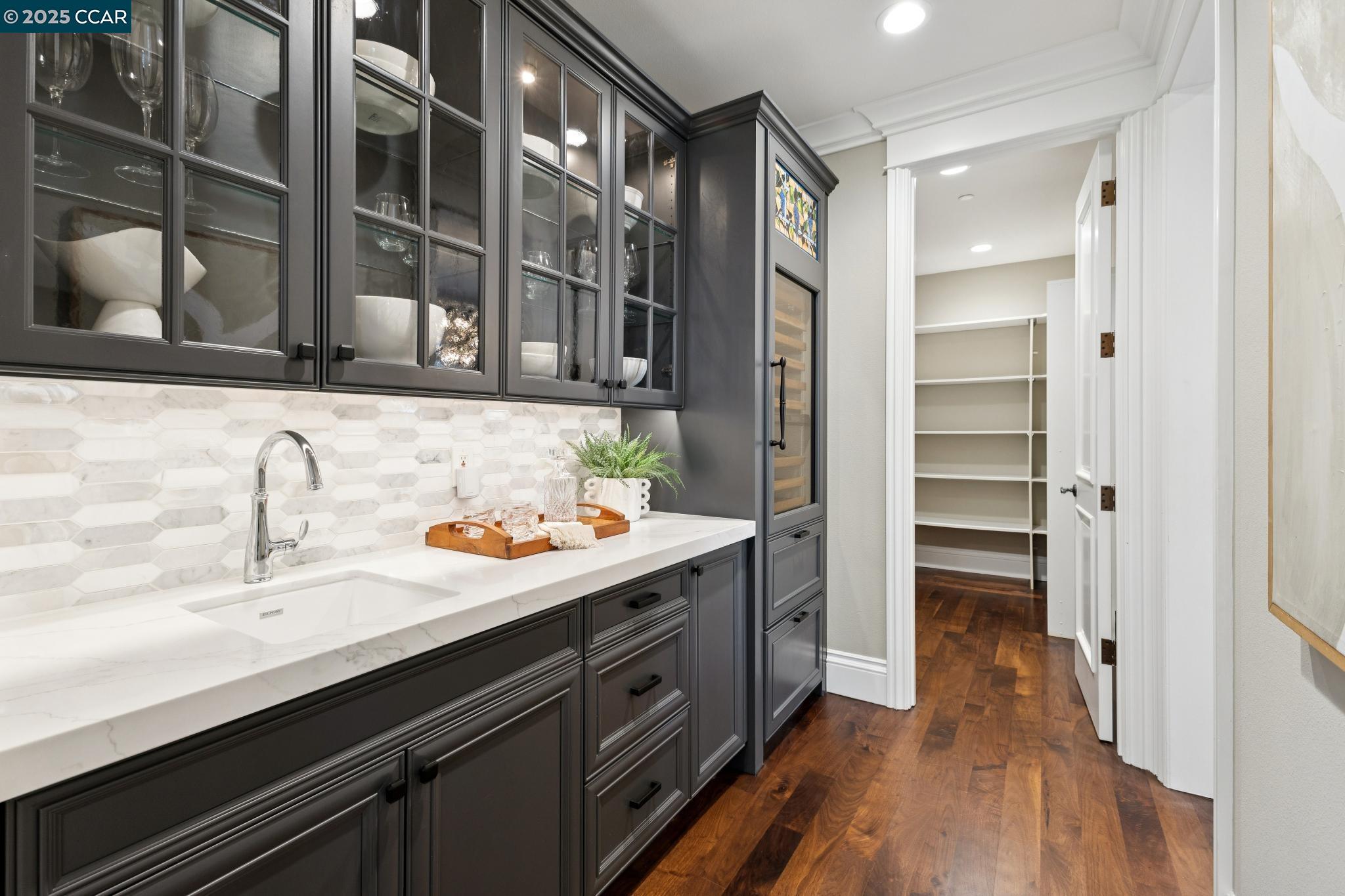 Detail Gallery Image 12 of 60 For 3656 Old Blackhawk Rd, Danville,  CA 94506 - 5 Beds | 5/1 Baths