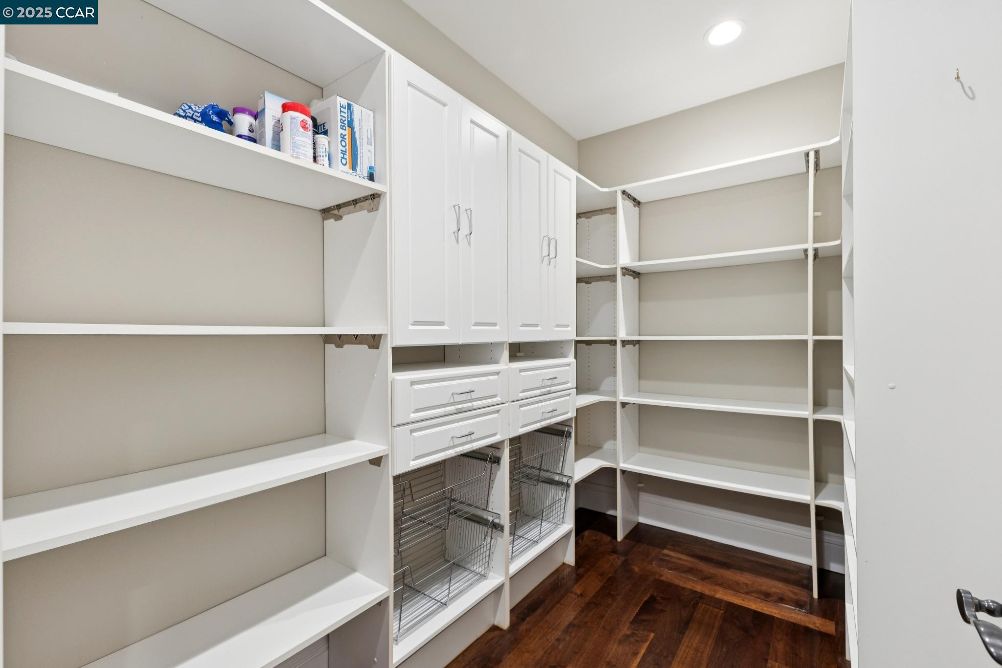 Detail Gallery Image 13 of 60 For 3656 Old Blackhawk Rd, Danville,  CA 94506 - 5 Beds | 5/1 Baths