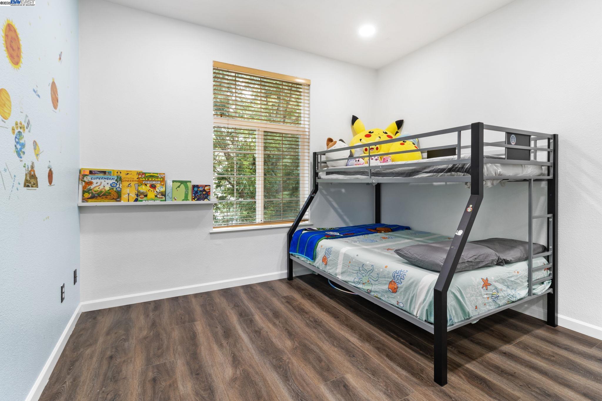 Detail Gallery Image 17 of 36 For 4052 Ghiotti Ct, Pleasanton,  CA 94588 - 2 Beds | 2/1 Baths