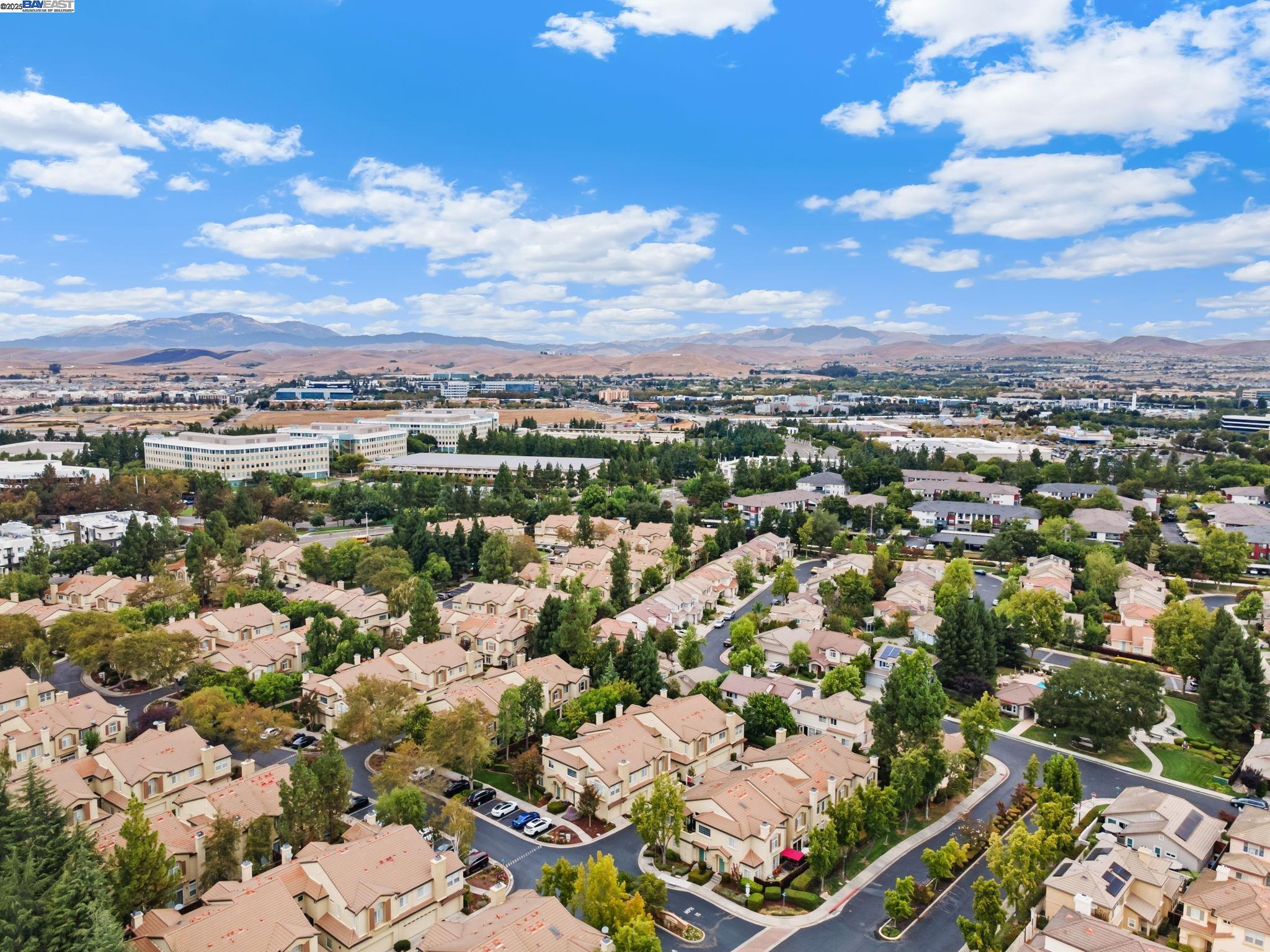 Detail Gallery Image 33 of 36 For 4052 Ghiotti Ct, Pleasanton,  CA 94588 - 2 Beds | 2/1 Baths