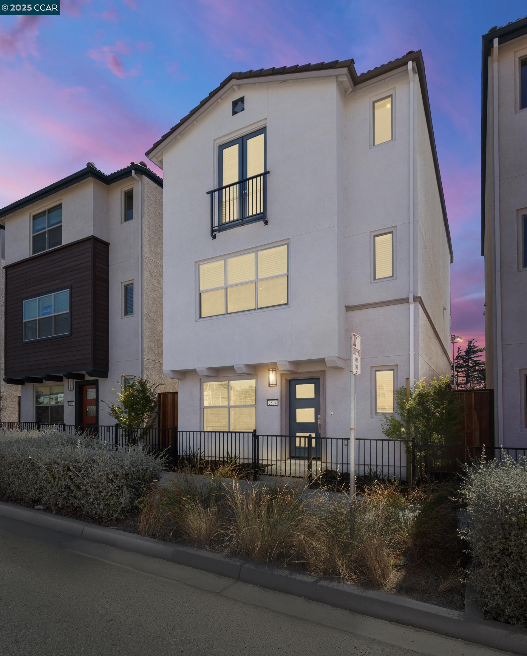 Detail Gallery Image 5 of 46 For 2806 Chattleton Lane, San Pablo,  CA 94806 - 3 Beds | 2 Baths