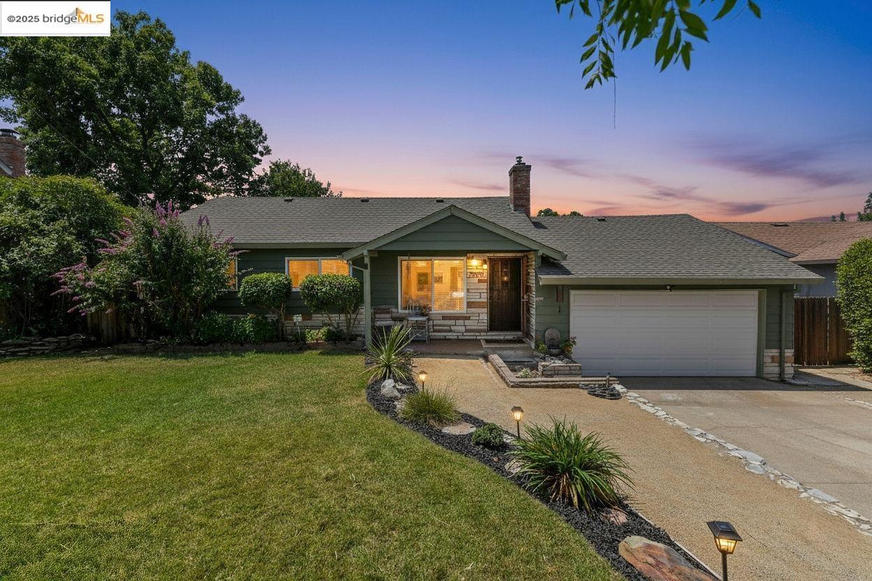 Front Image Thumbnail for EB41117102