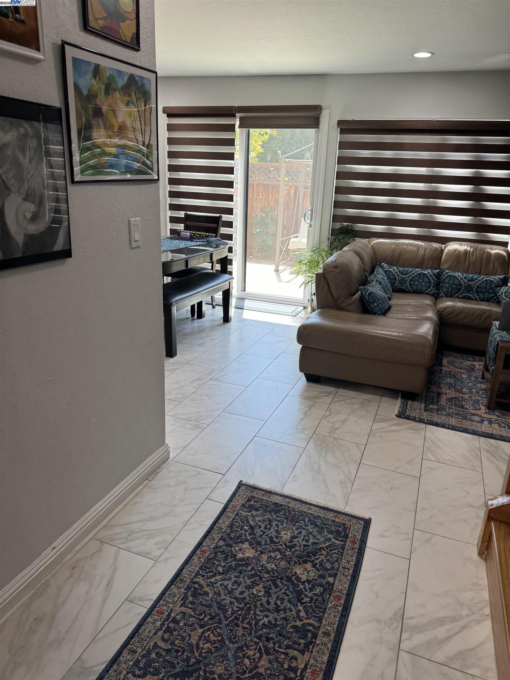 Detail Gallery Image 2 of 5 For 6649 Bunker Hill Ct, San Jose,  CA 95120 - 3 Beds | 2 Baths