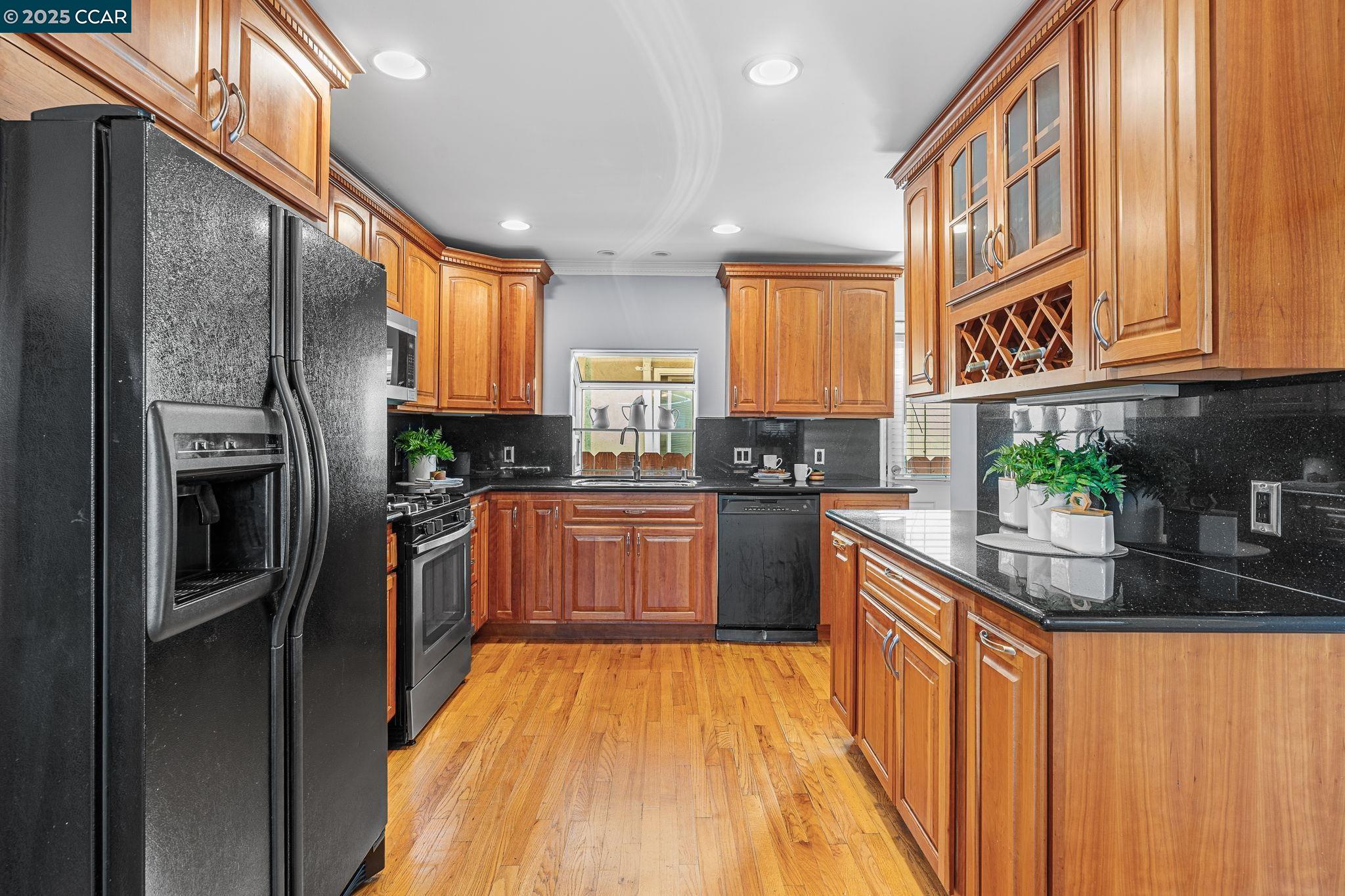 Detail Gallery Image 18 of 50 For 1939 20th St, San Pablo,  CA 94806 - 3 Beds | 2 Baths