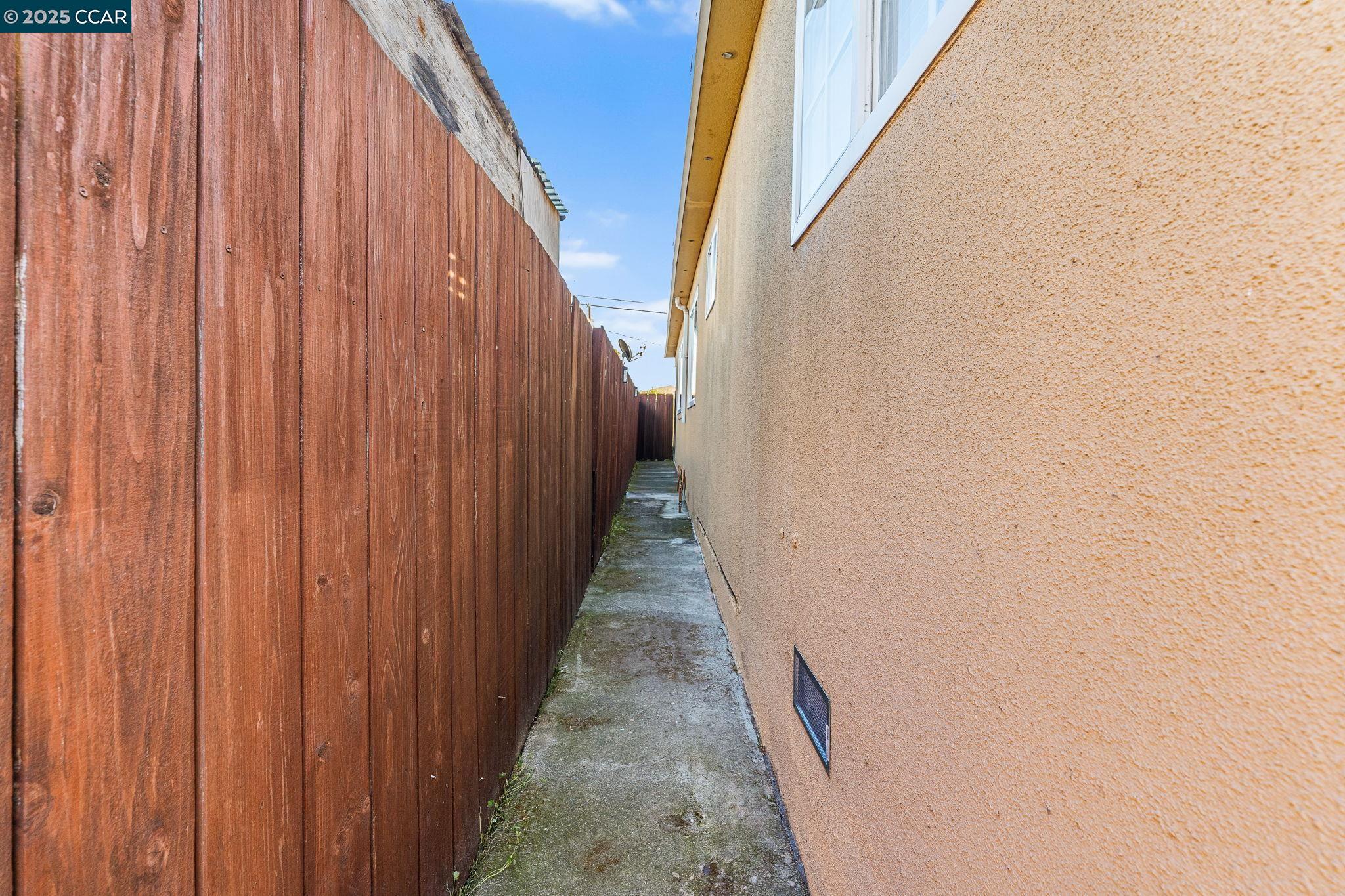 Detail Gallery Image 41 of 50 For 1939 20th St, San Pablo,  CA 94806 - 3 Beds | 2 Baths