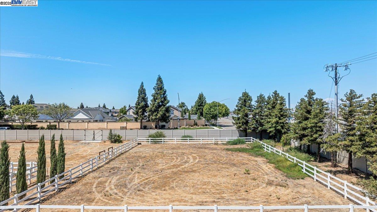 Detail Gallery Image 44 of 49 For 27000 S Hillview St, Tracy,  CA 95304 - 4 Beds | 3 Baths