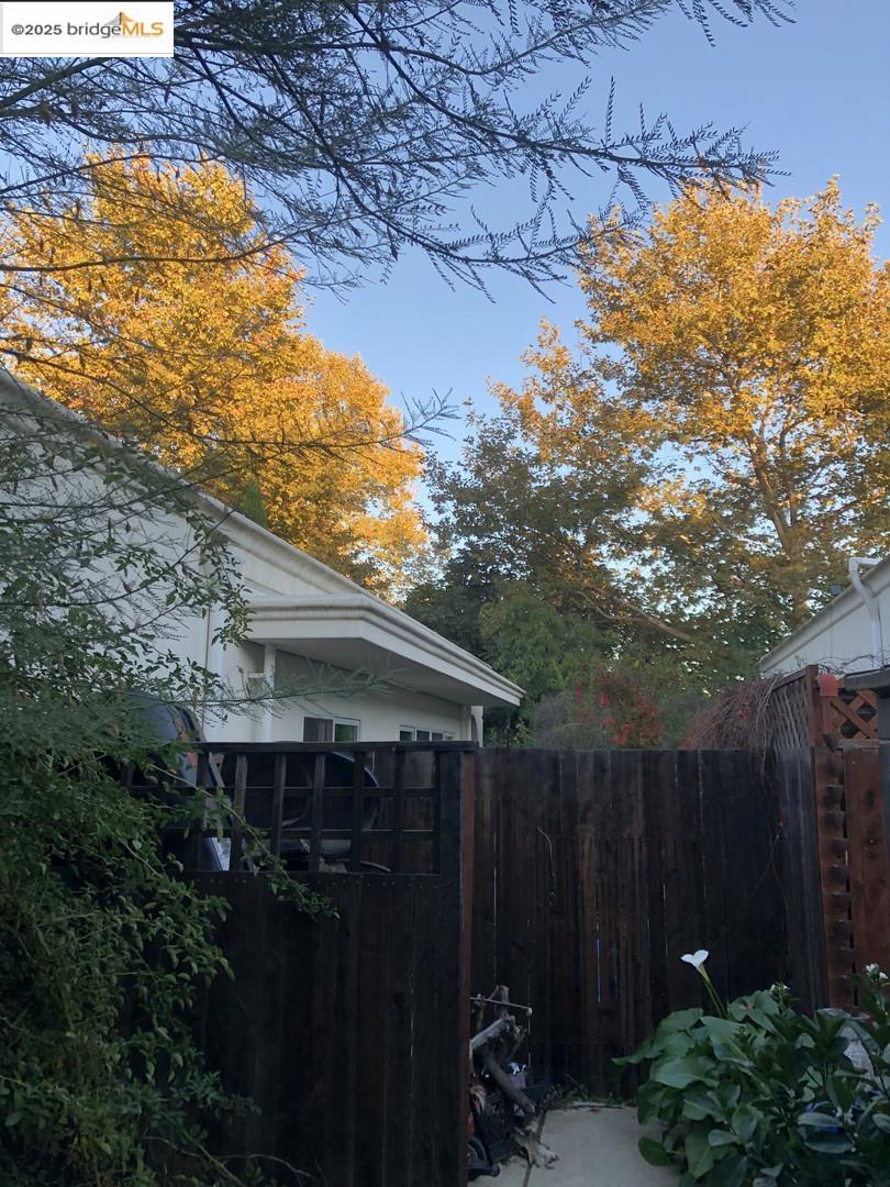 Detail Gallery Image 16 of 59 For 4088 Hackberry Pl, Davis,  CA 95618 - 3 Beds | 2 Baths