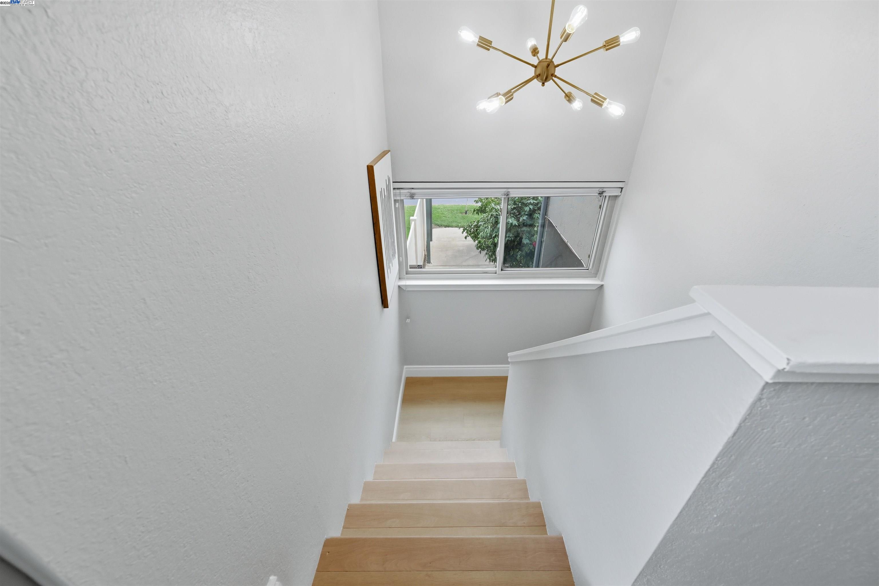 Detail Gallery Image 17 of 37 For 707 Sandpiper Cmn, Livermore,  CA 94551 - 3 Beds | 1/1 Baths